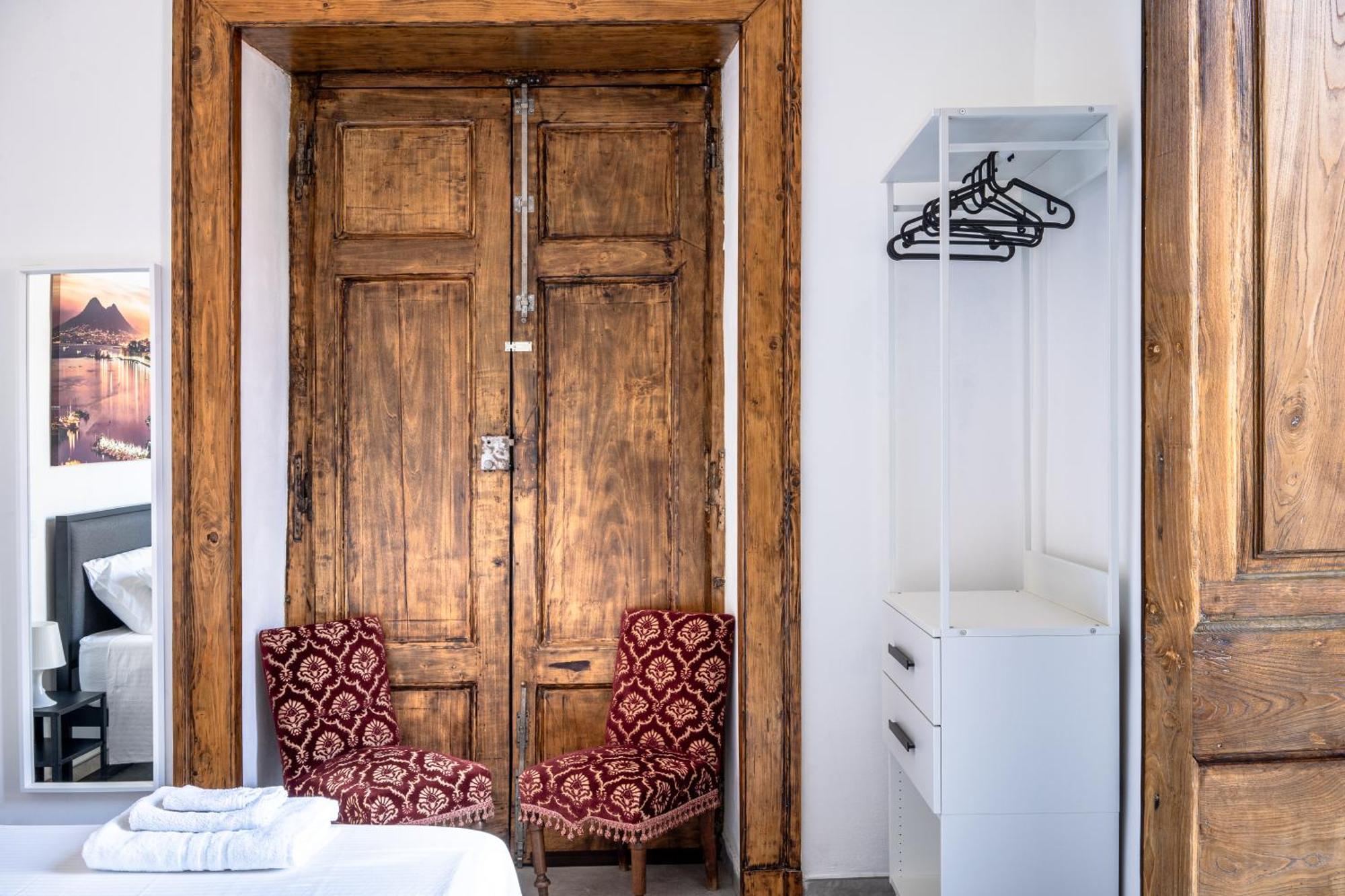 Guest house La Bella Luxury And Travel Solution *