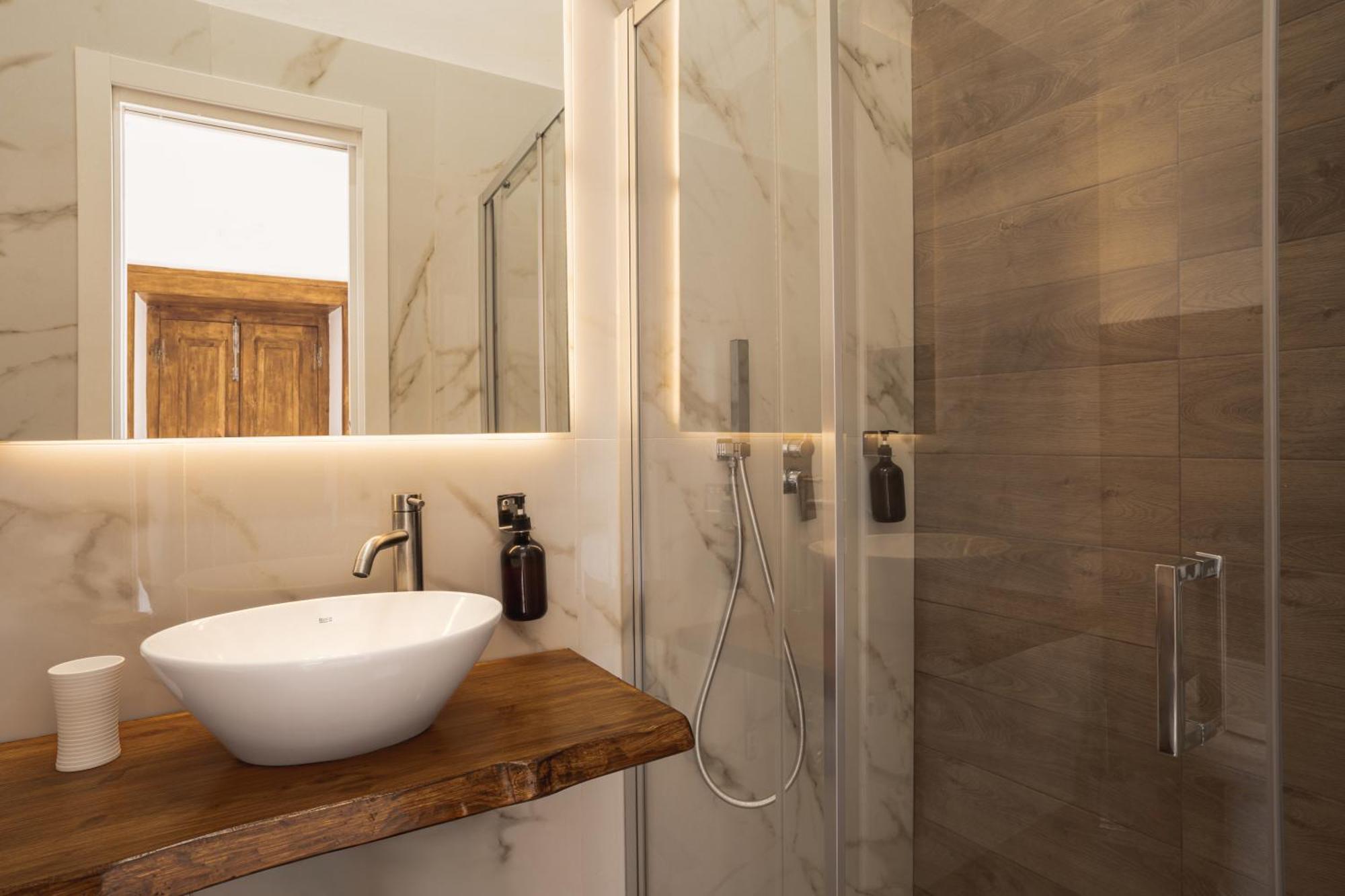 Guest house La Bella Luxury And Travel Solution