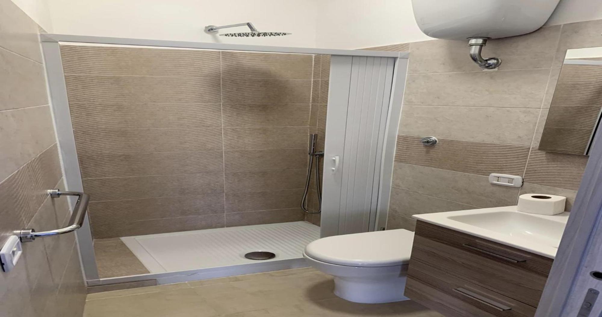 Guest house Miris Fast And Comfortable With Self Check In 8 Minutes Walk Near Airport