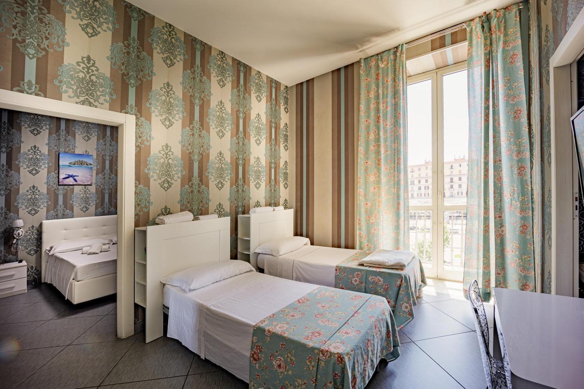 Hotel New Sayonara Naples