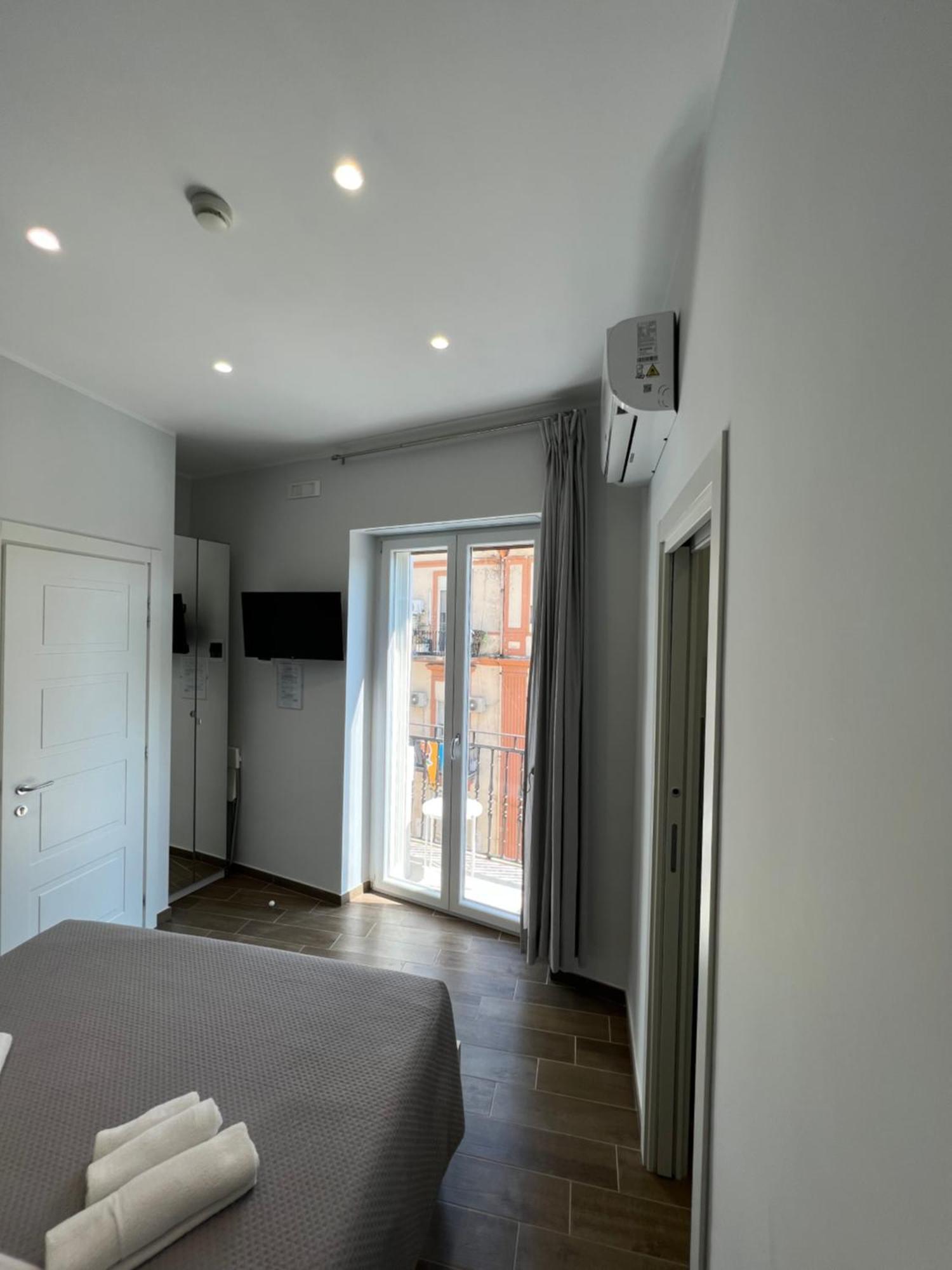 Metropolis Guest house Naples
