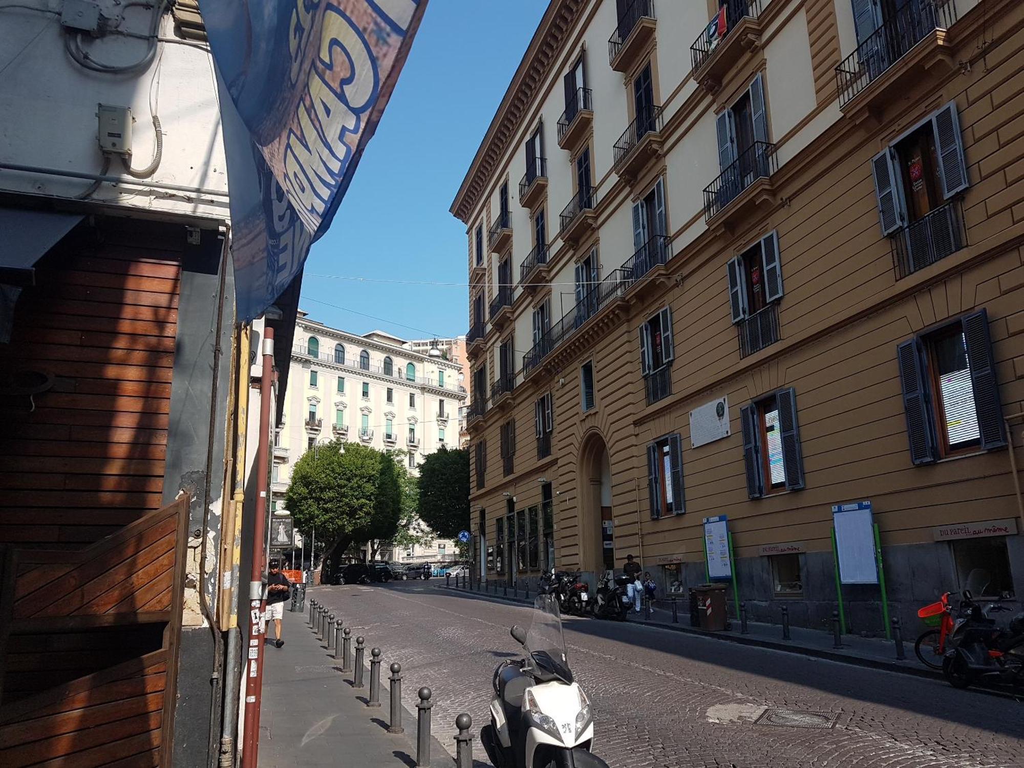 Marea Naples