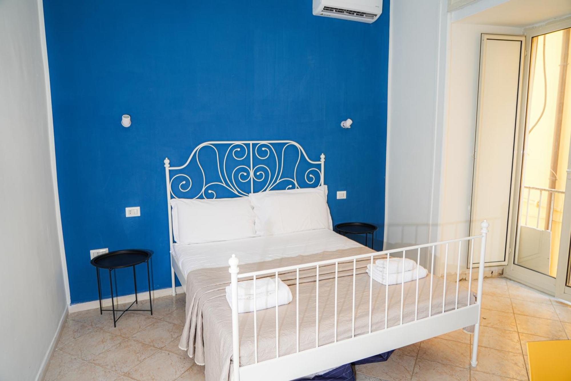 Vulcania Guest house *