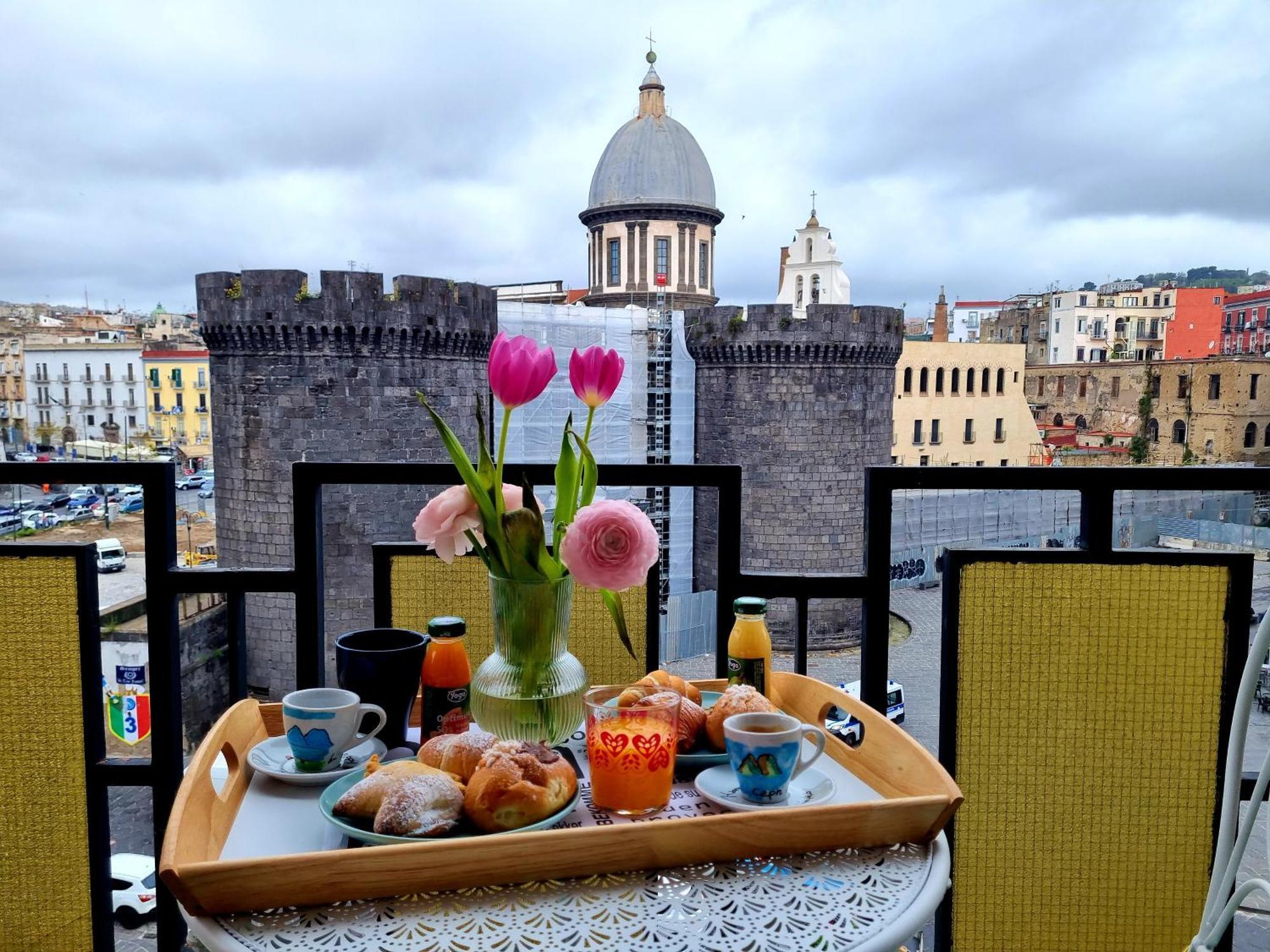 Happy In * Naples