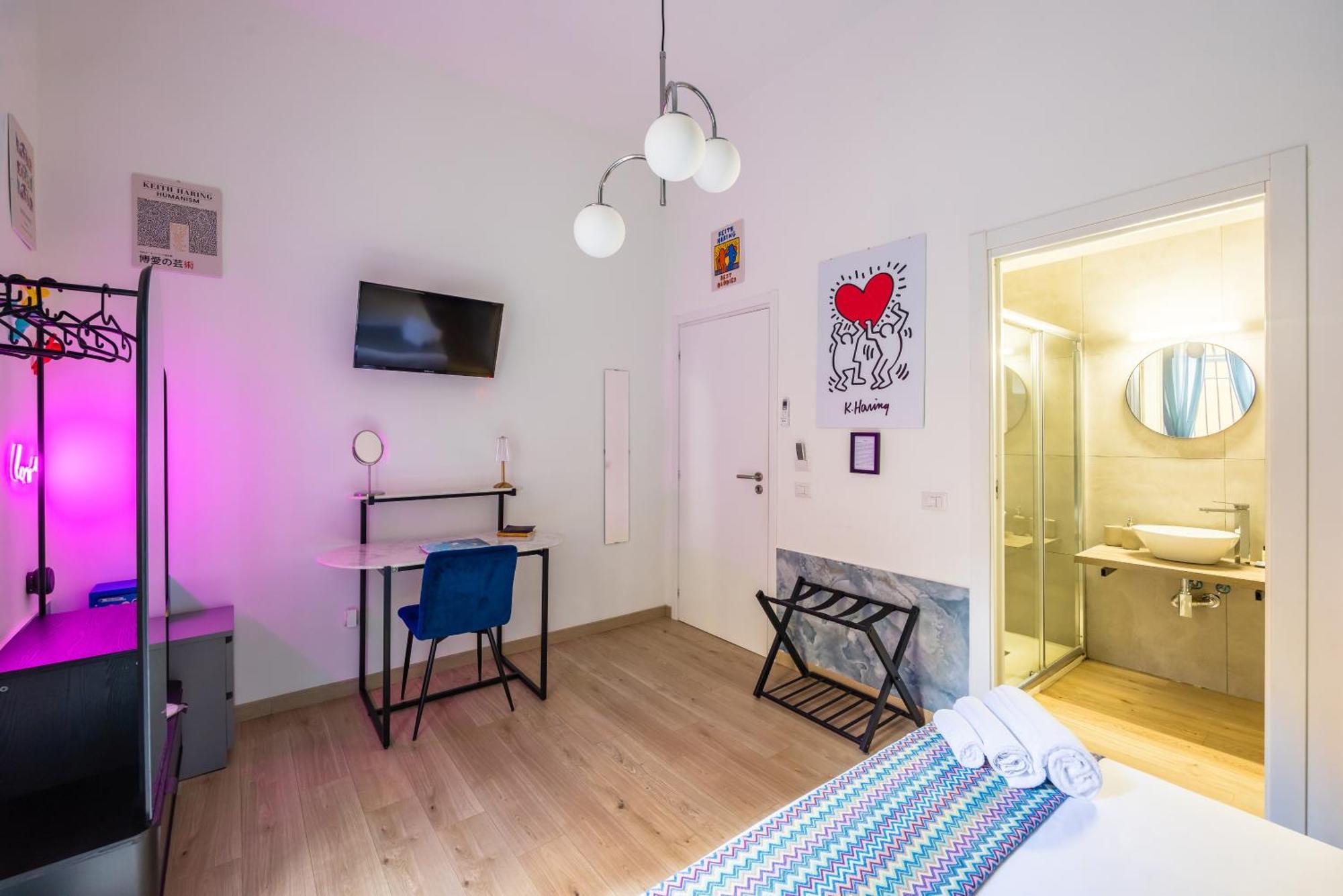 Apartment Pop Art House *