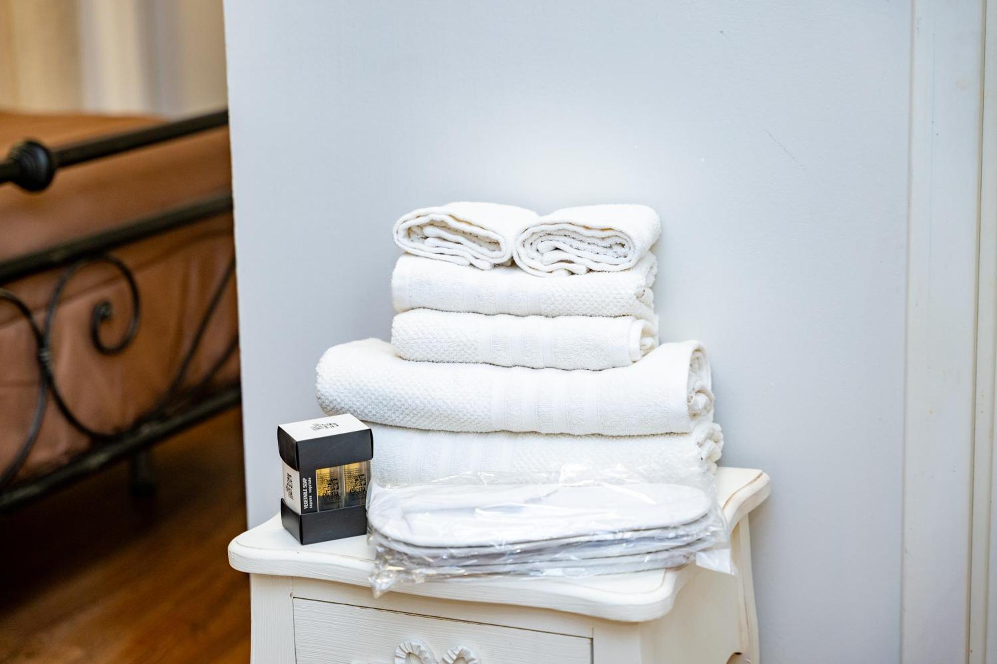 Pama Luxury & Naples