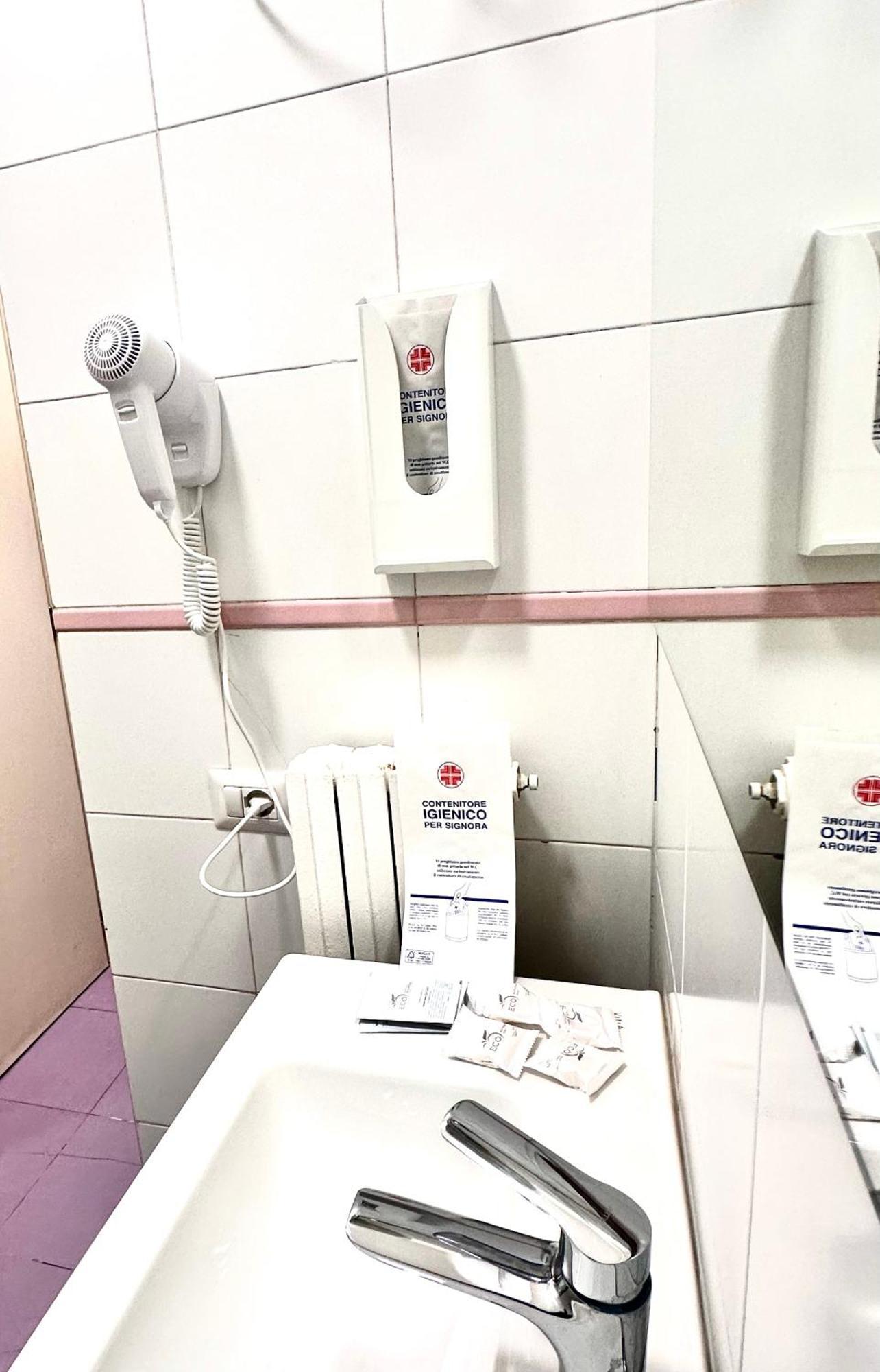 Dimora Del Plebiscito Apartment Naples
