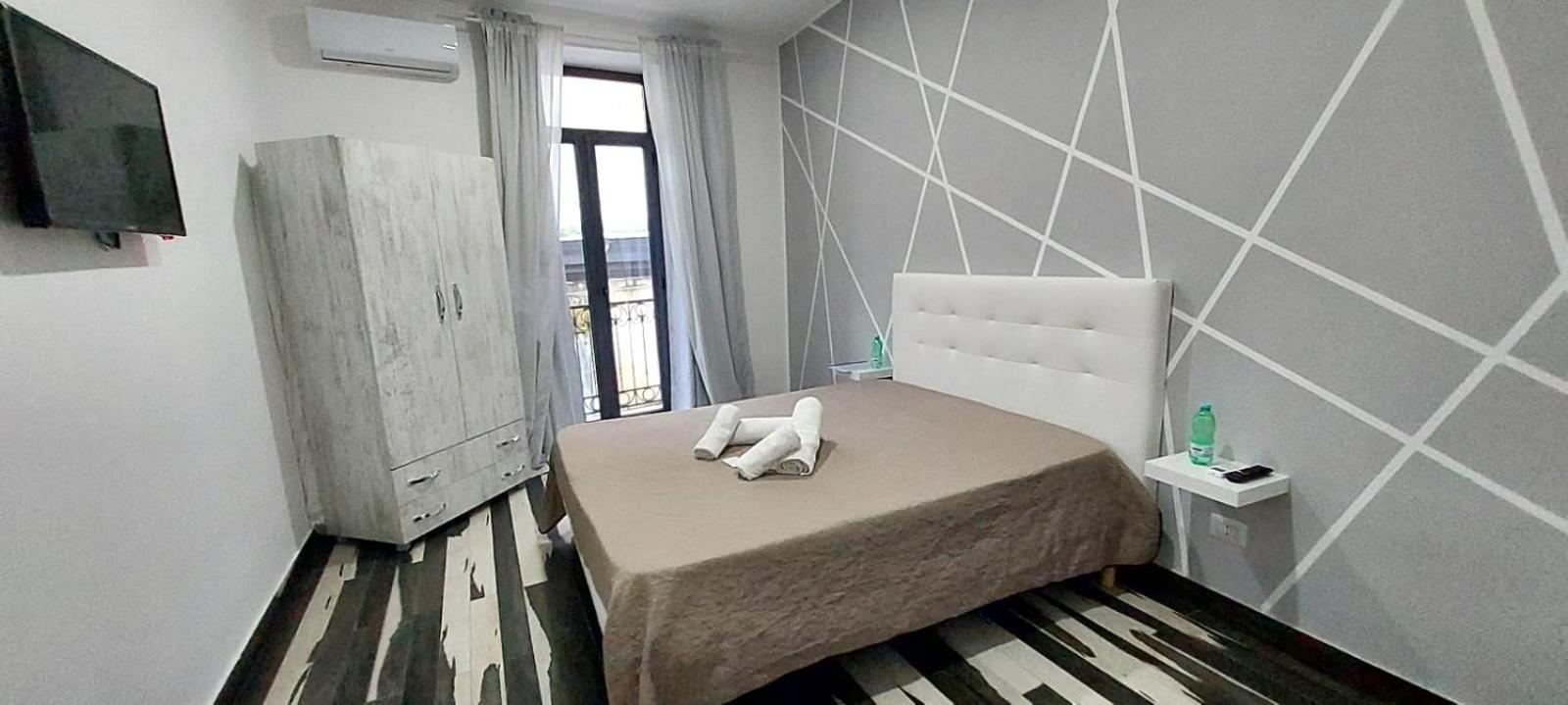 Room Rental *