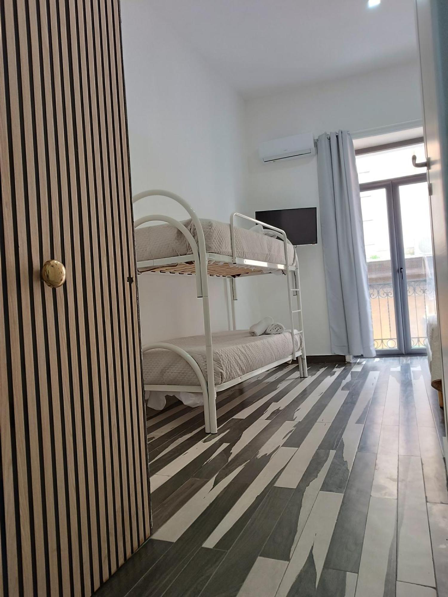 Room Rental Naples