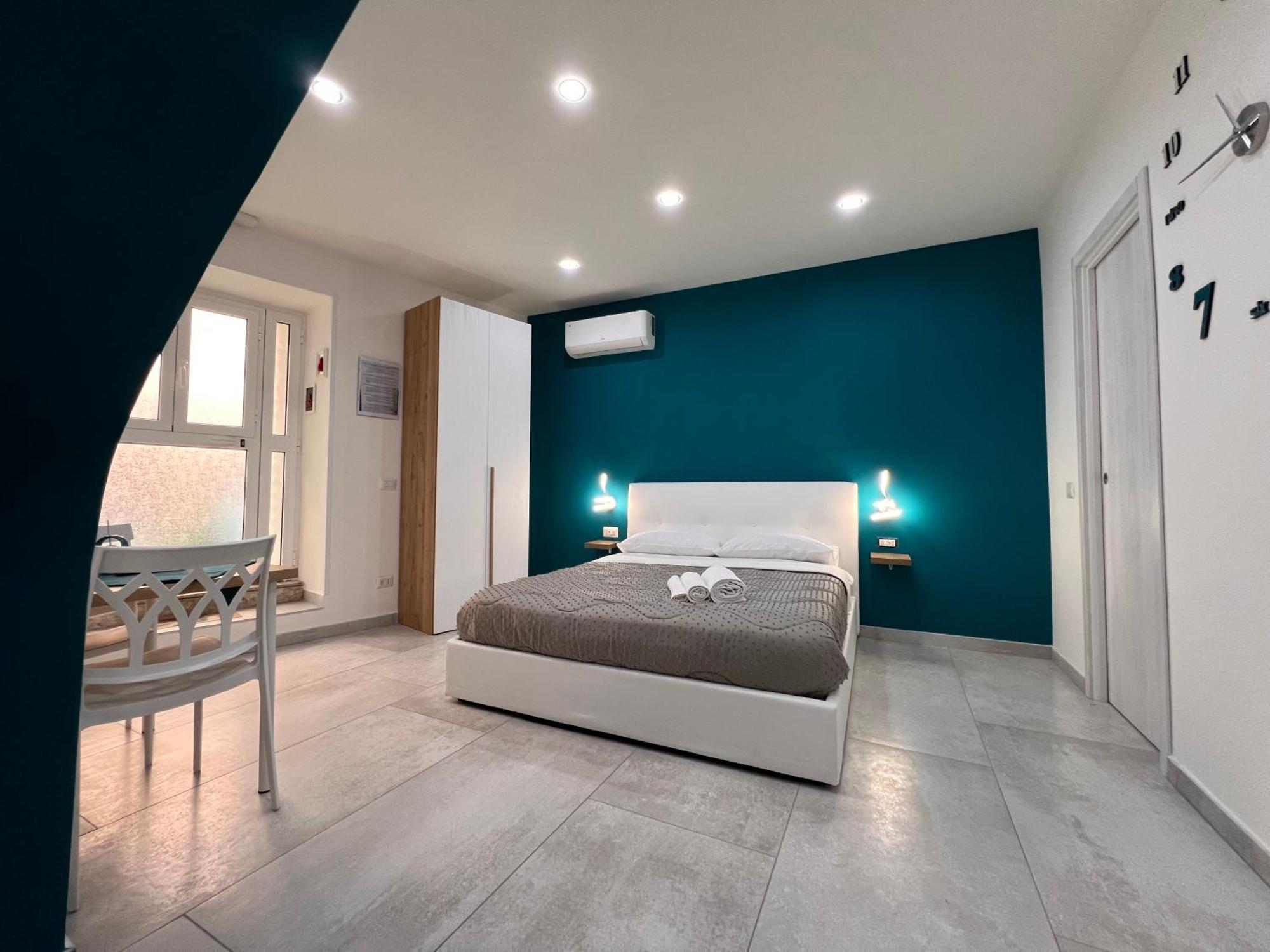 Number 8 Apartment Naples