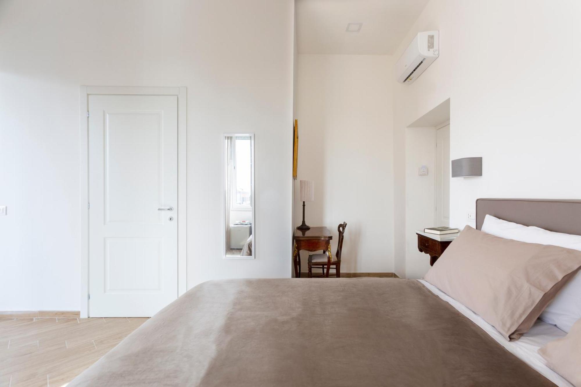 Residenza 33 Guest house Naples