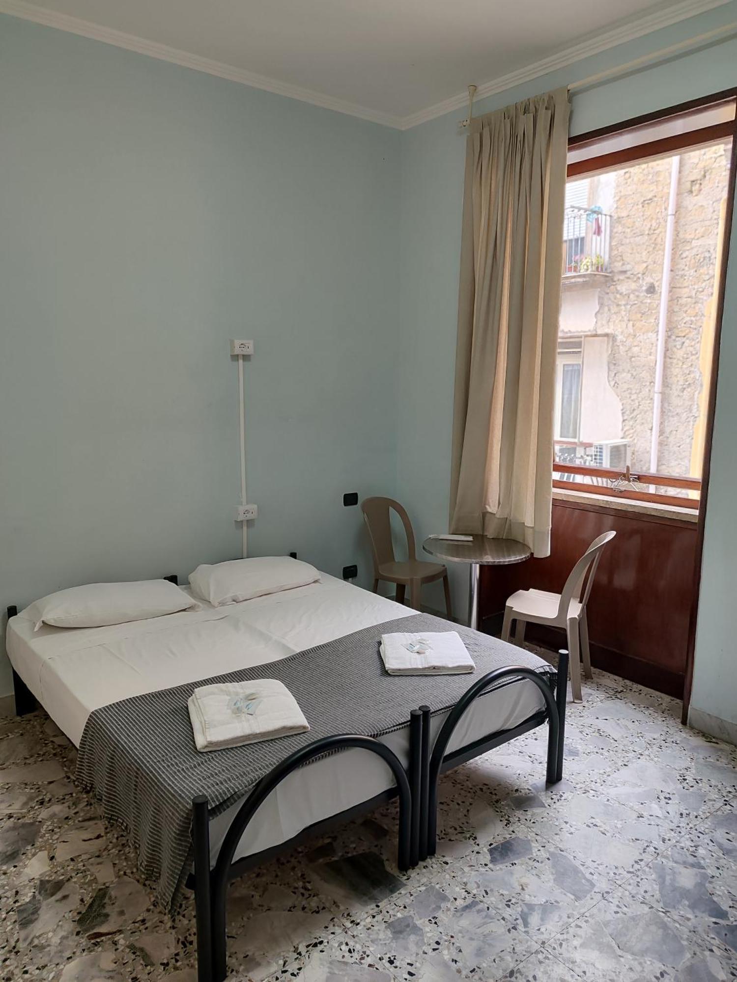 Hostel Hello Naples