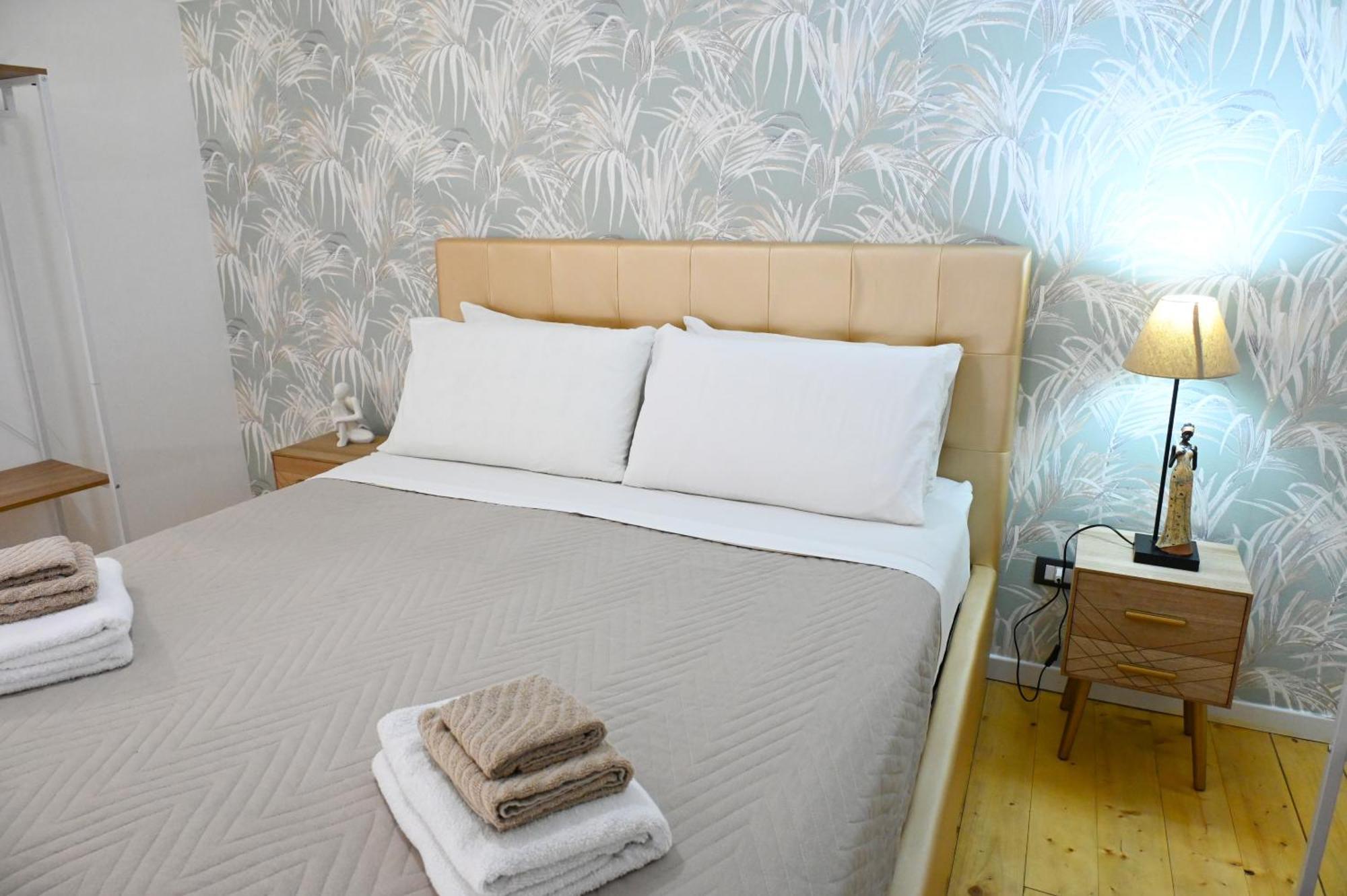 Holiday home Victry's Chiaia Naples