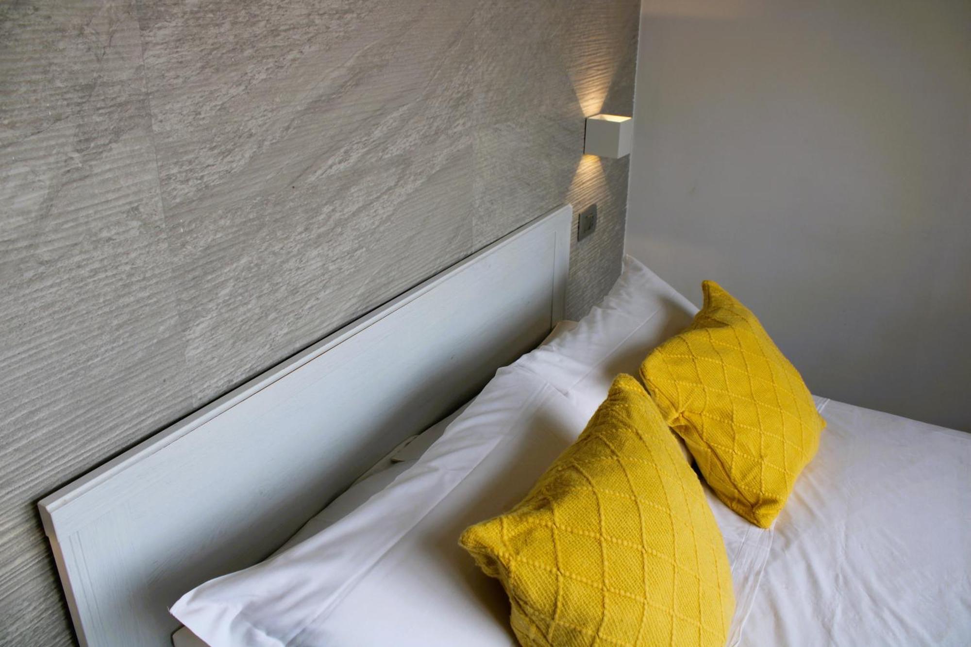 De Gasperi 55 Bed & Breakfast Naples