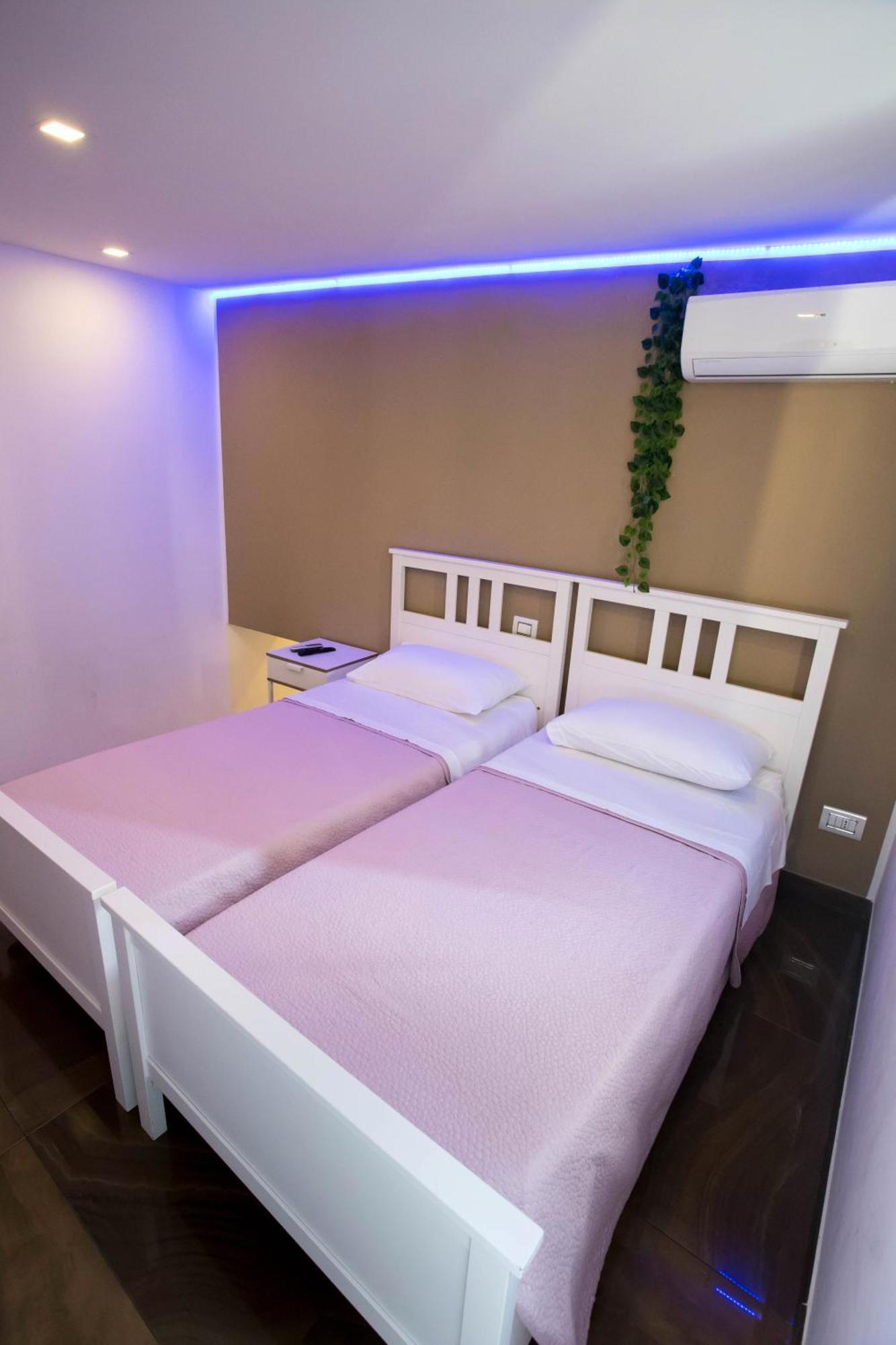 Palazzo 15 *