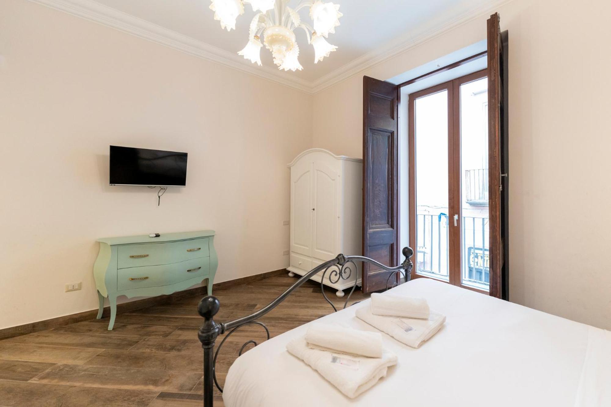 Plebiscito Guest house Naples