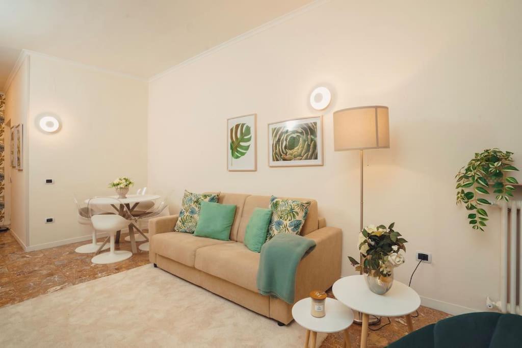 Stanzione 11 - Charming Flat In The Heart Of Vomero Apartment *