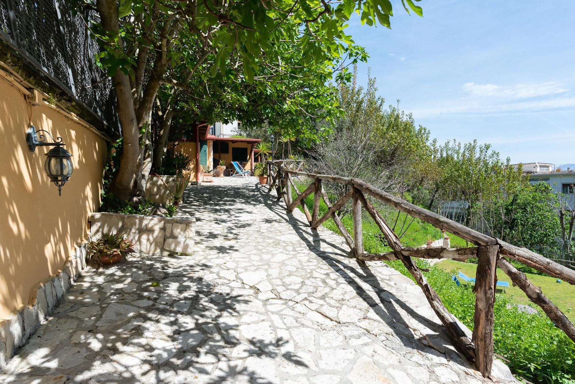 La Nave Bed & Breakfast