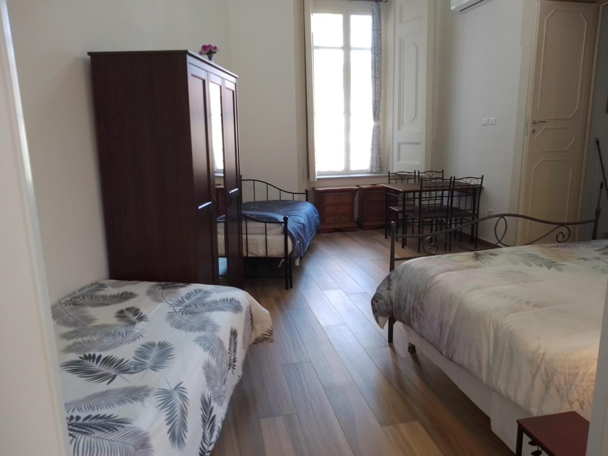 Palazzo Sersale Bed & Breakfast *