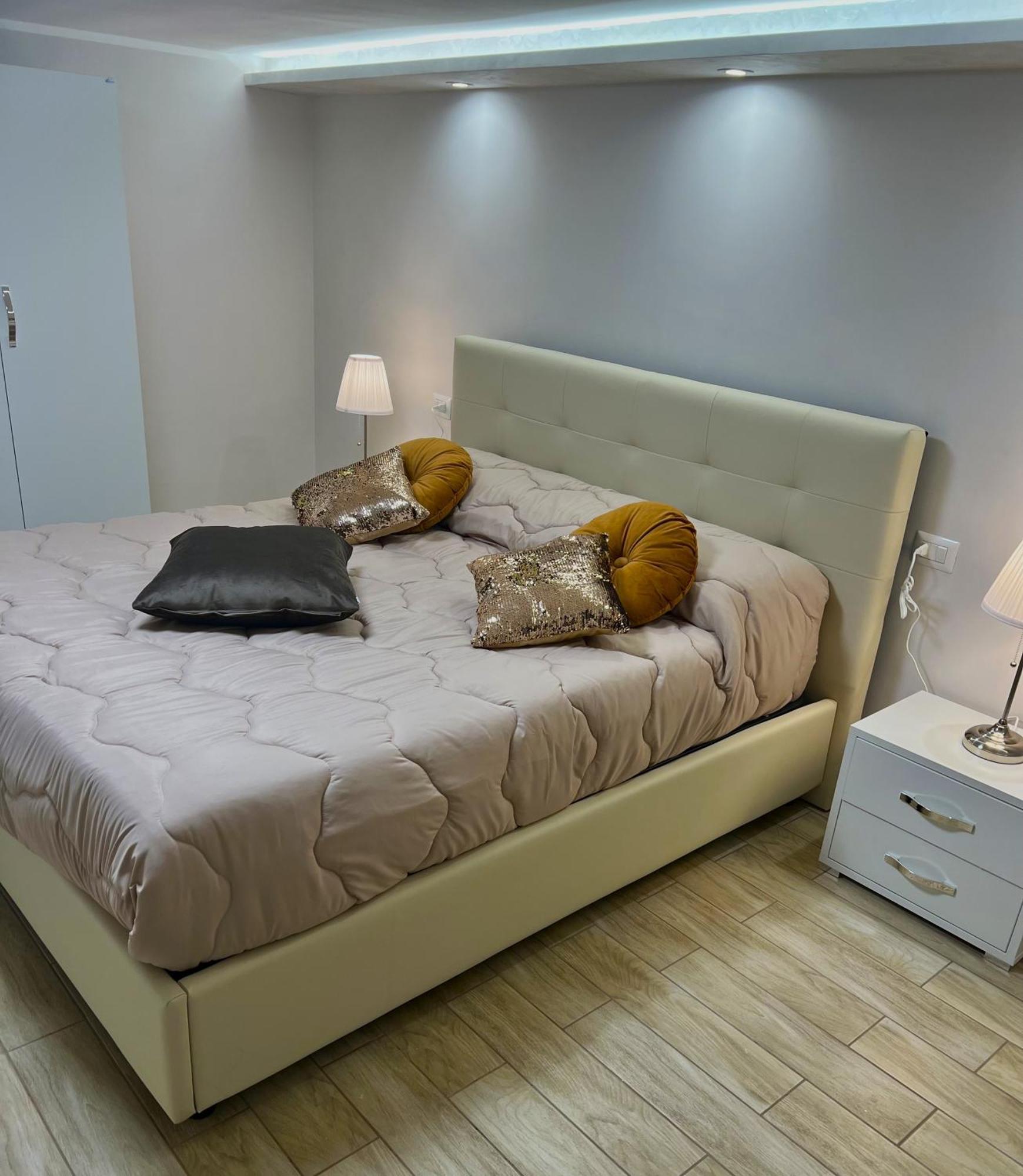 L'ospite Napoletano Apartment *