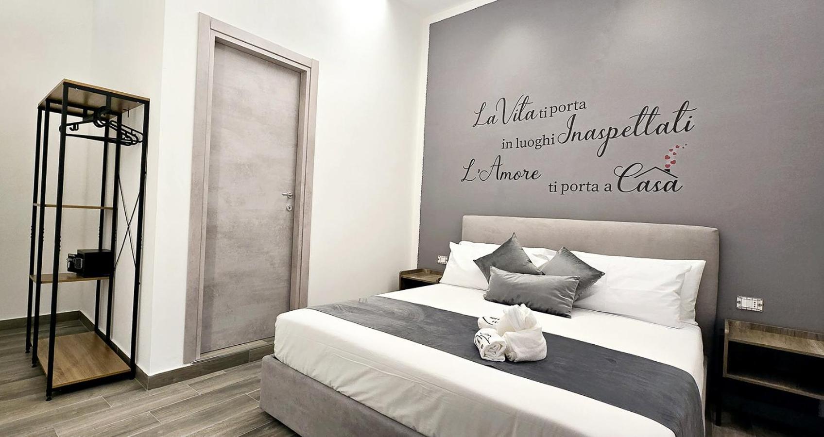 Neapoli-in Guest house *