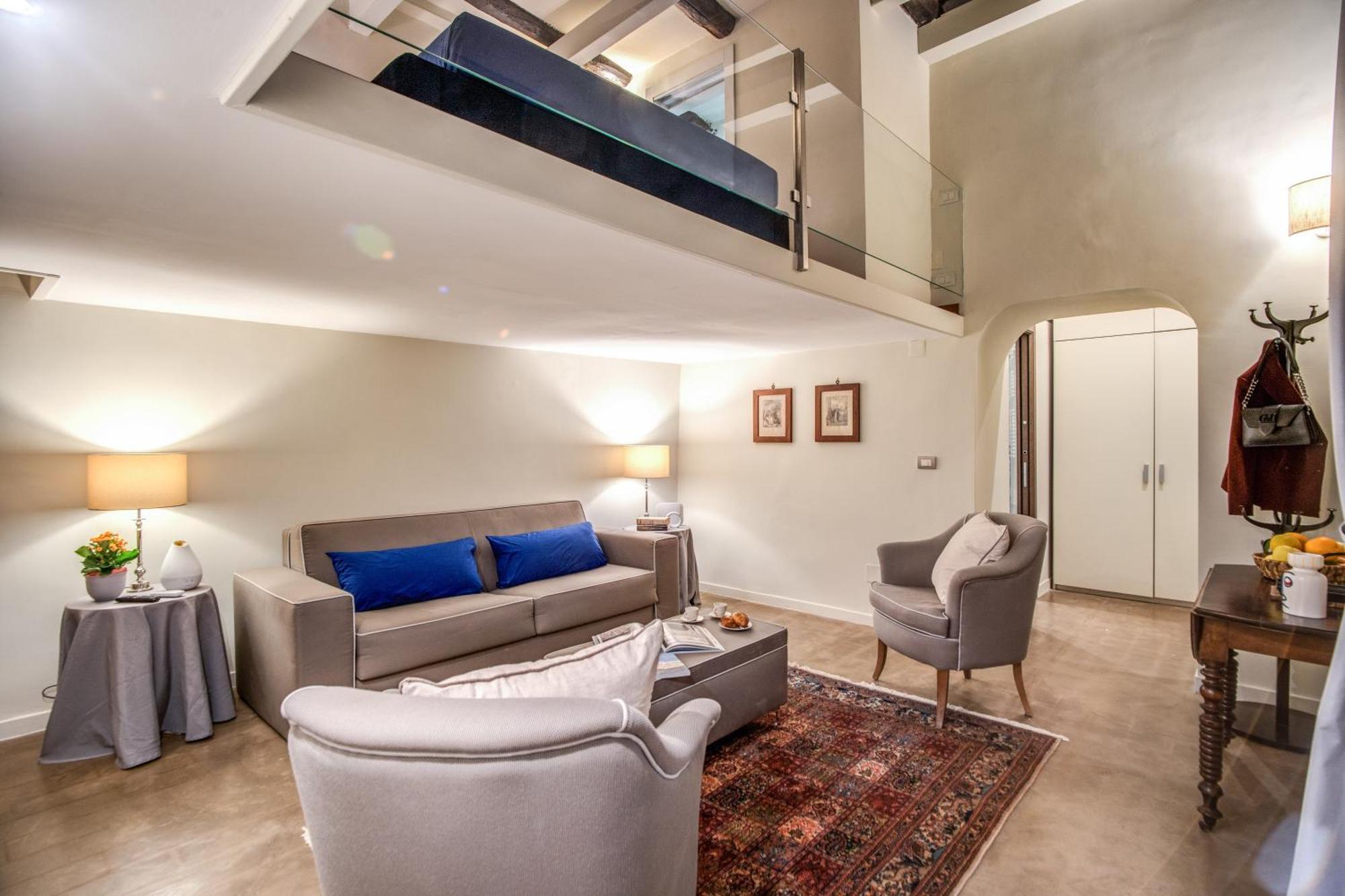Apartment Chiaia Loft