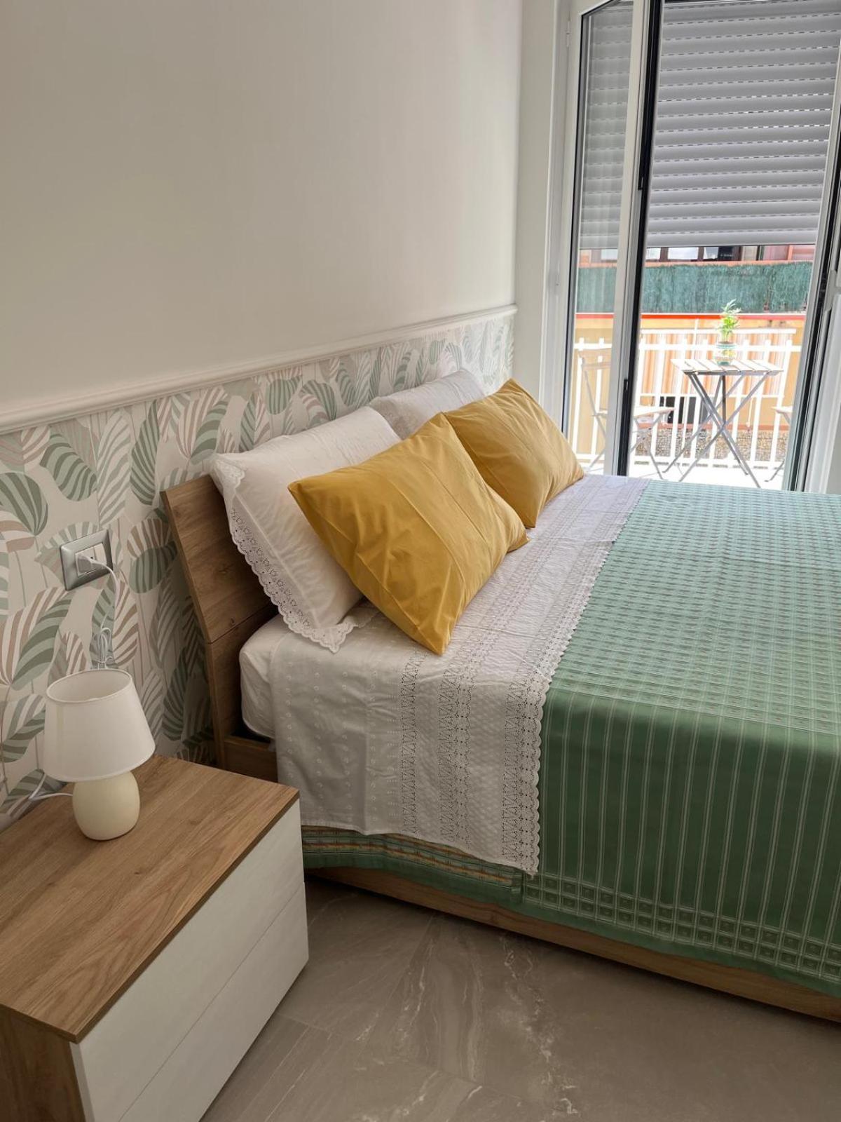Alysia House * Naples