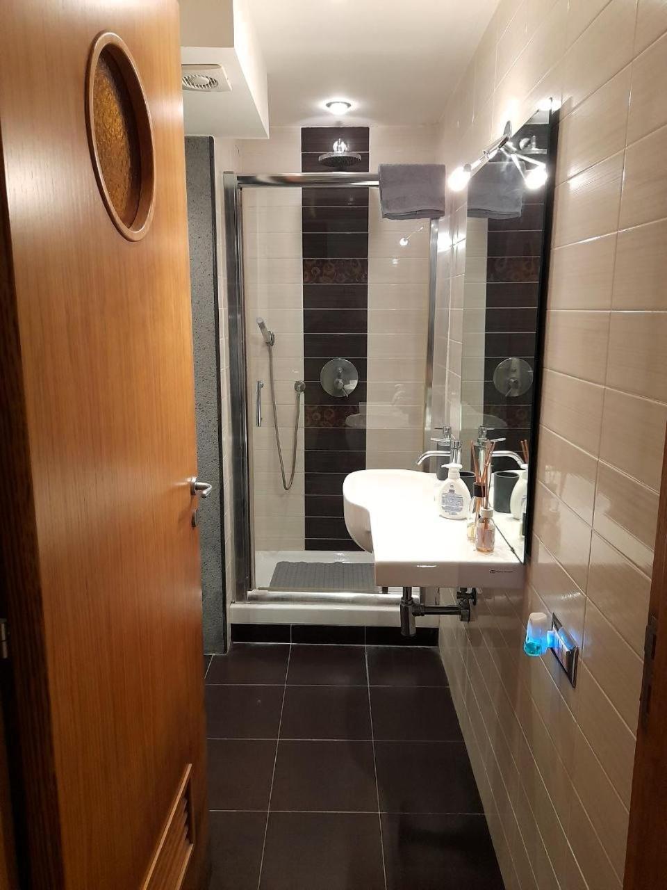 Apartment Toledo 27, A Due Passi Da Piazza Del Plebiscito *