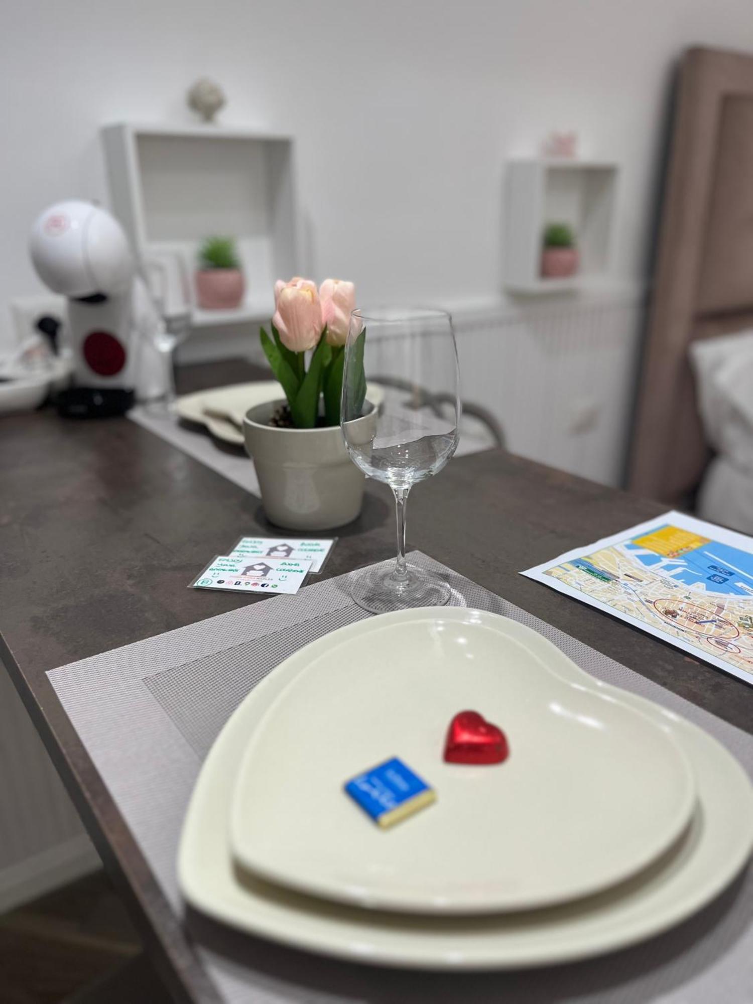Donn'anna Center Apartment Naples