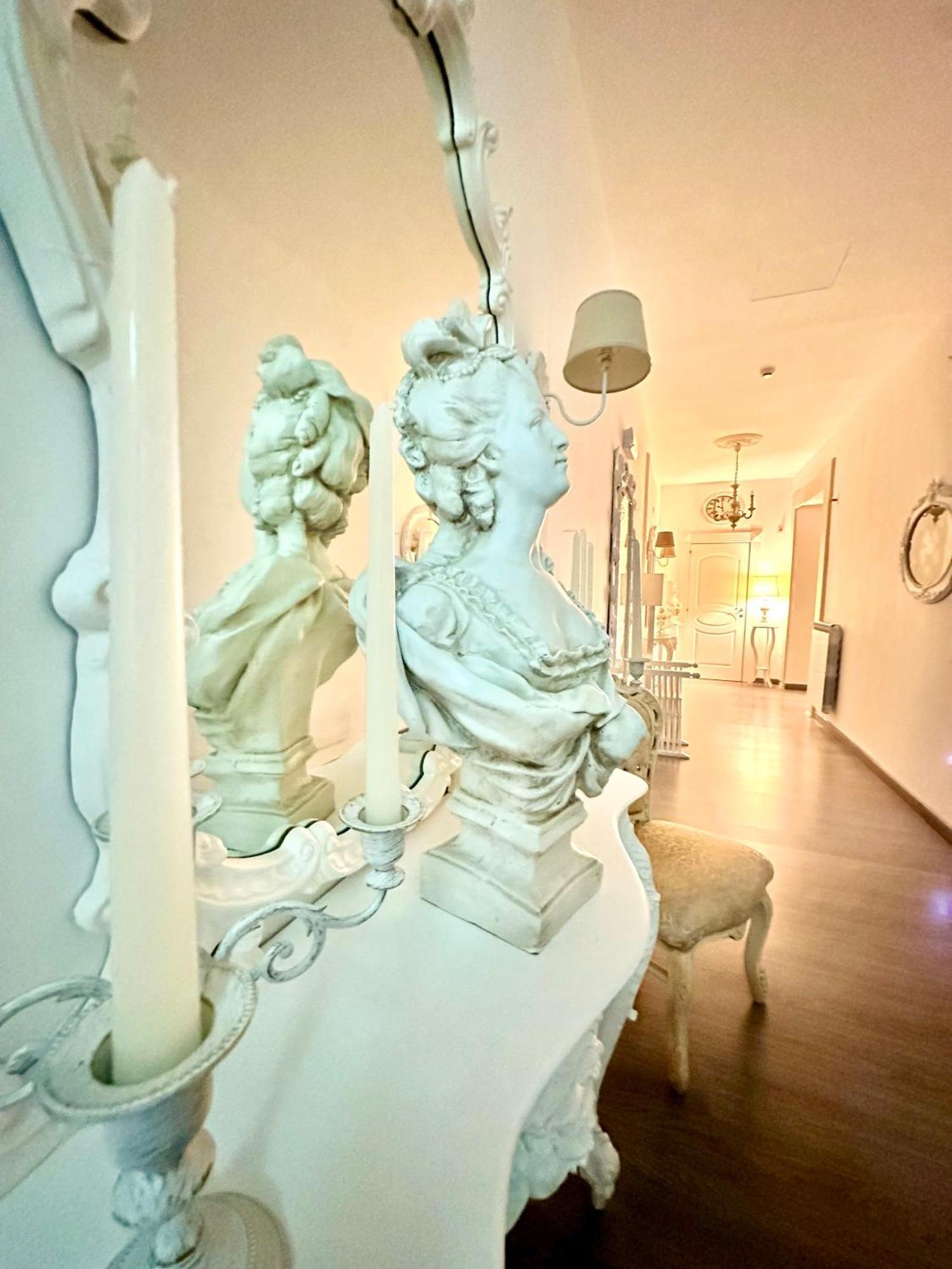 Palazzo Chiatamone *