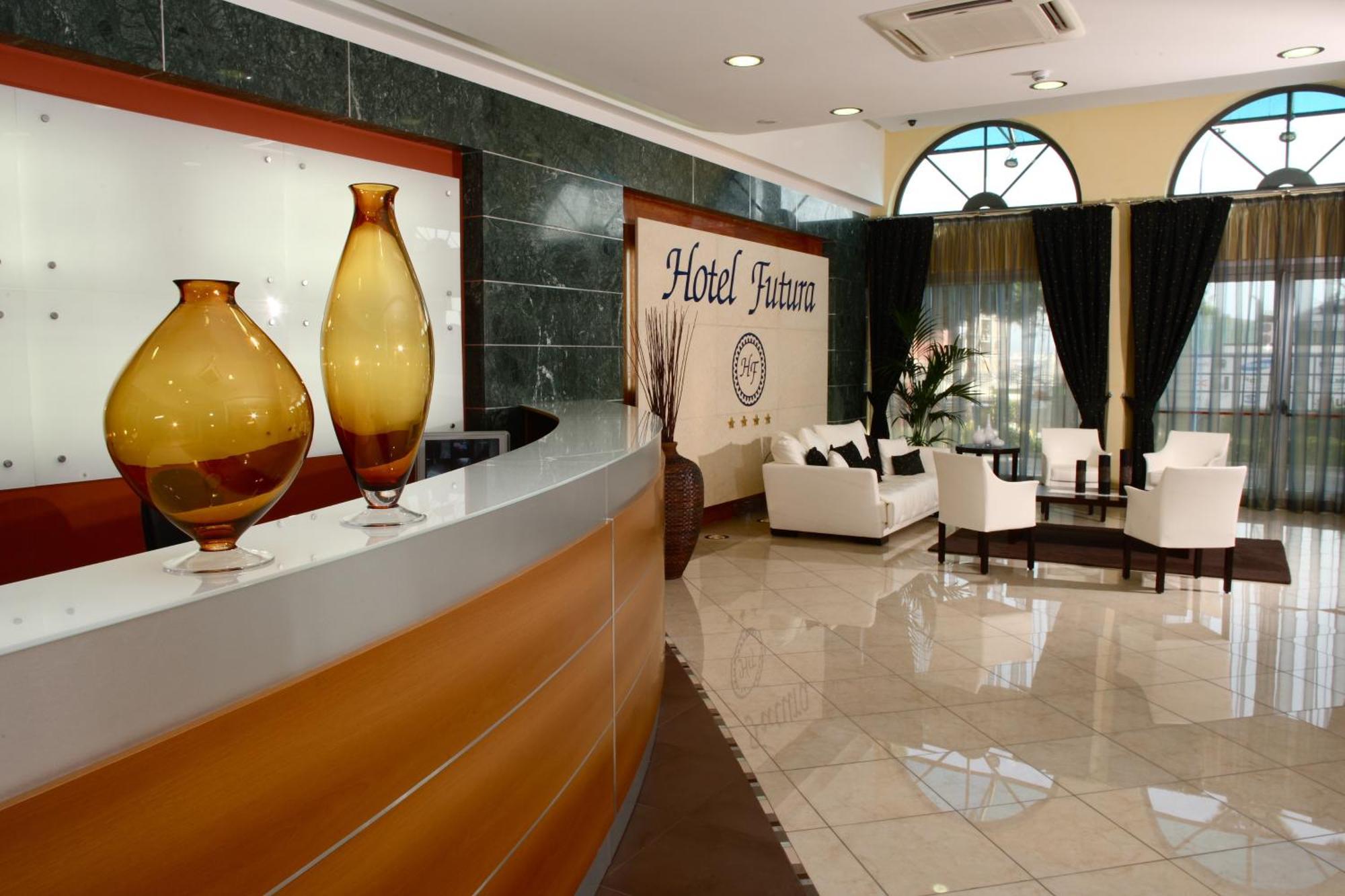 Hotel Futura Centro Congressi 4*