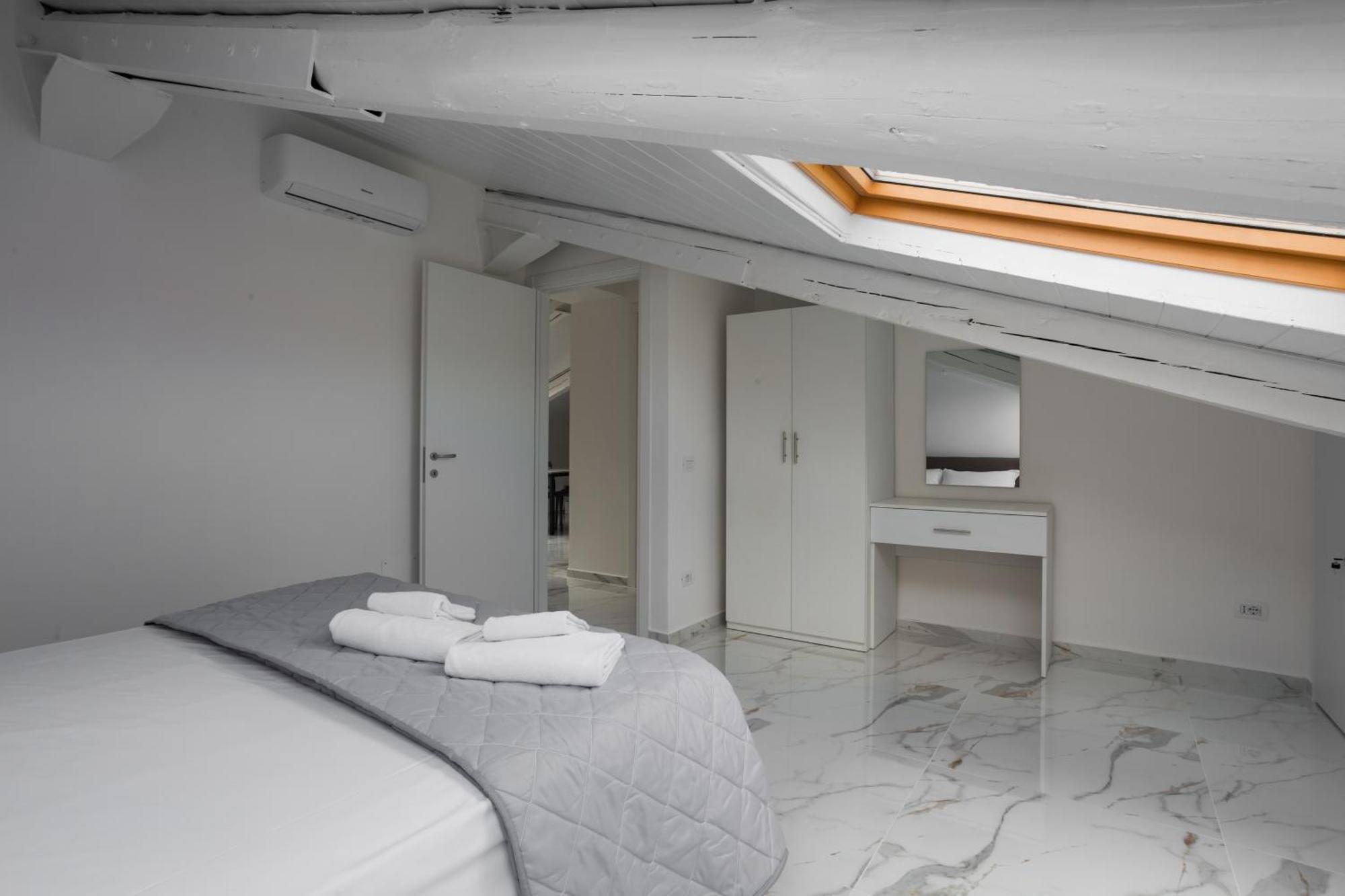 Aparthotel Attico Bella *