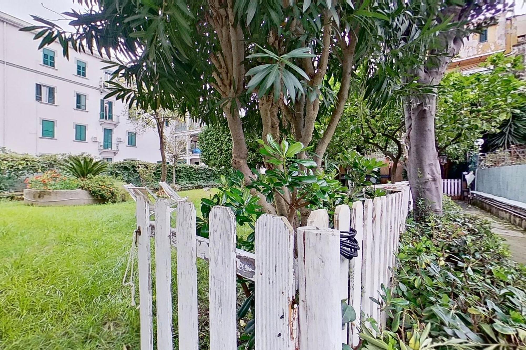 Il Giardino Di Vico Neve Naples