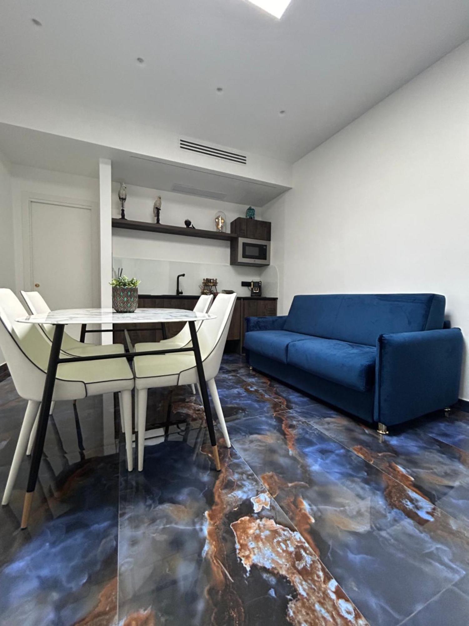 Core E Core Apartment