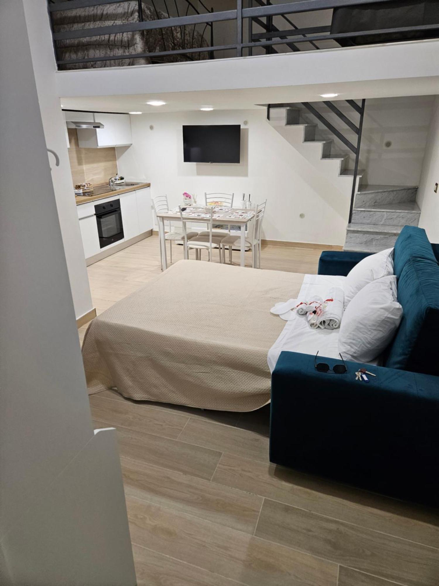 Casa Savoia Dream Apartment Naples