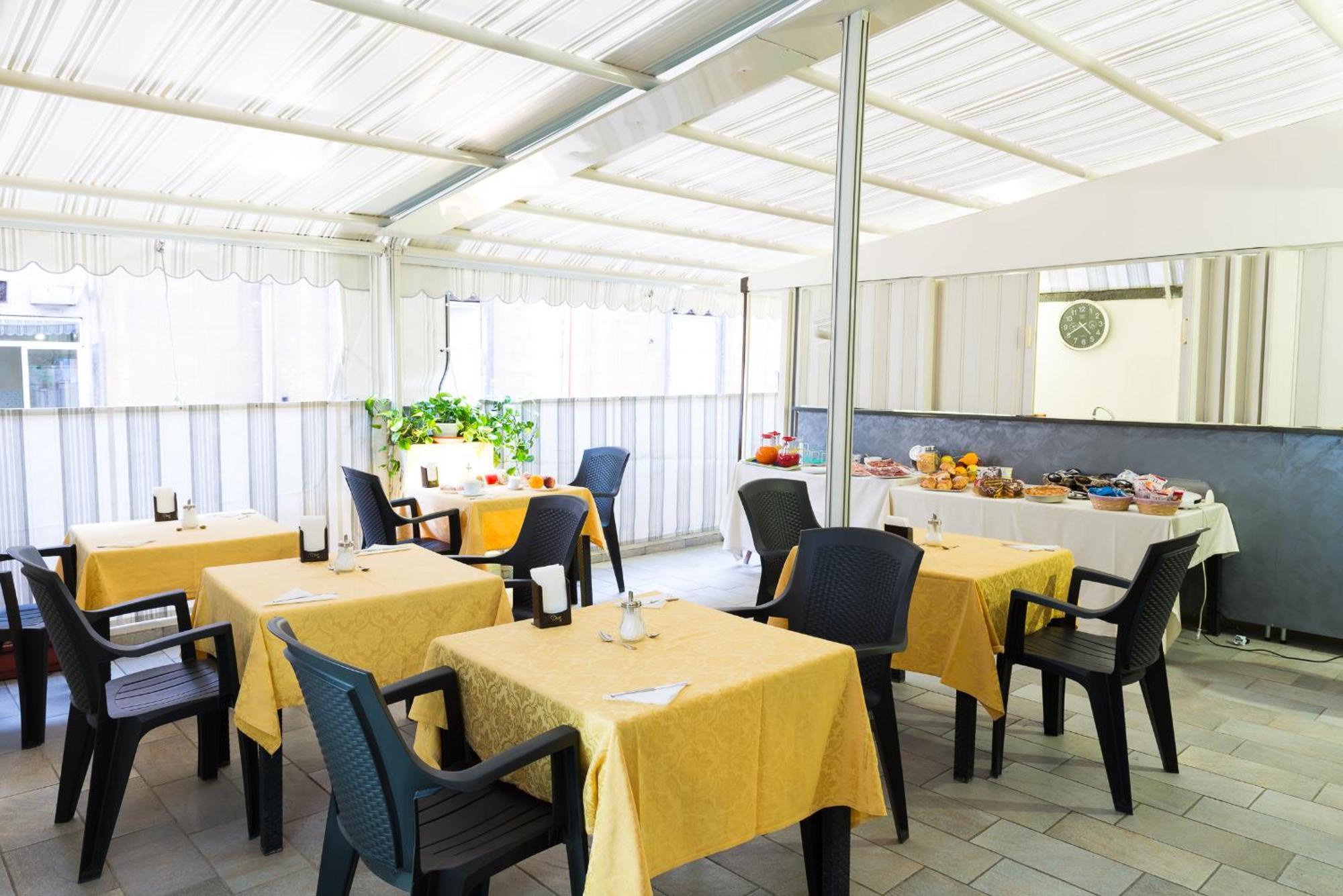 Hotel Garibaldi Naples