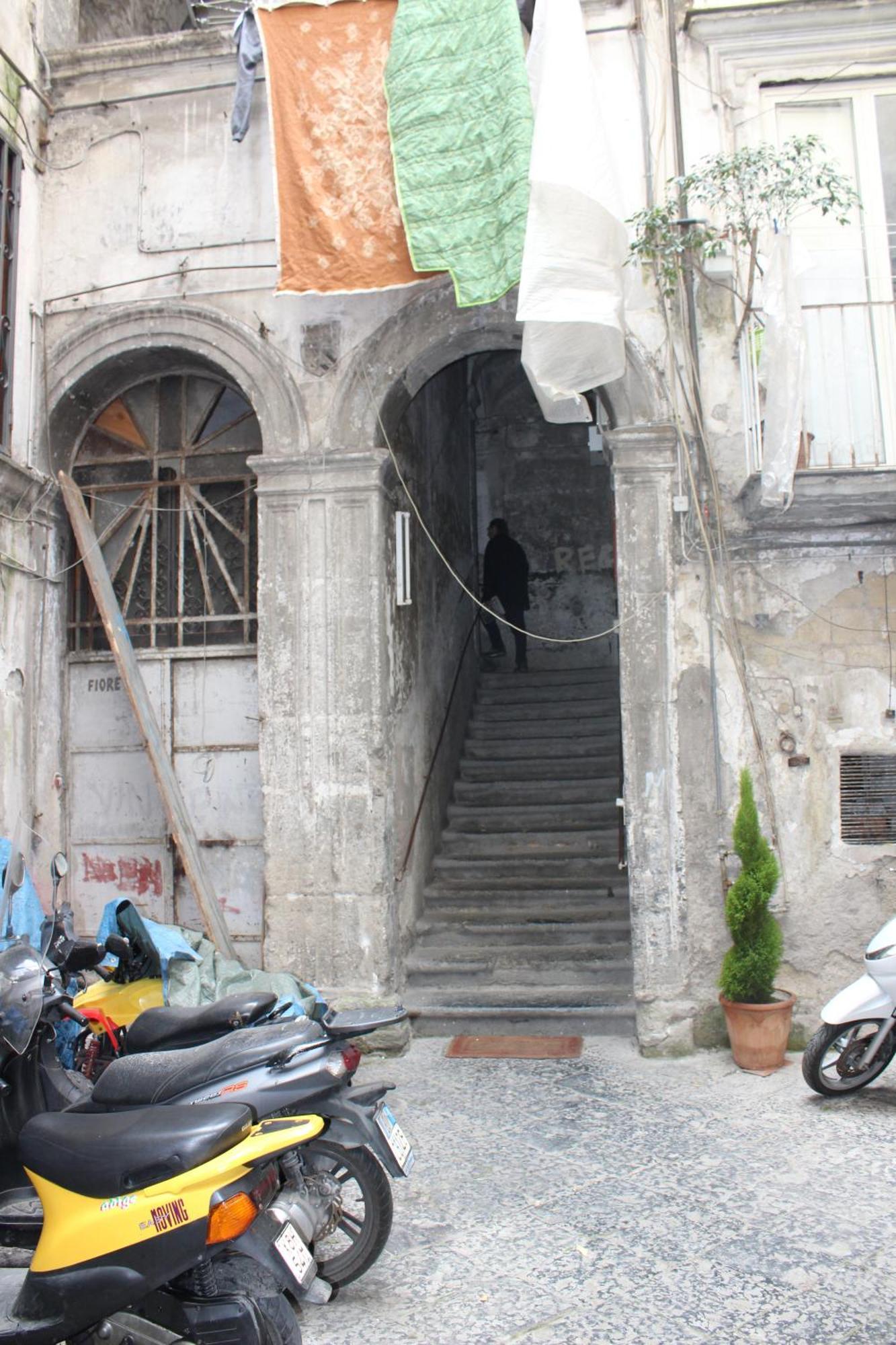Lacasadilu * Naples