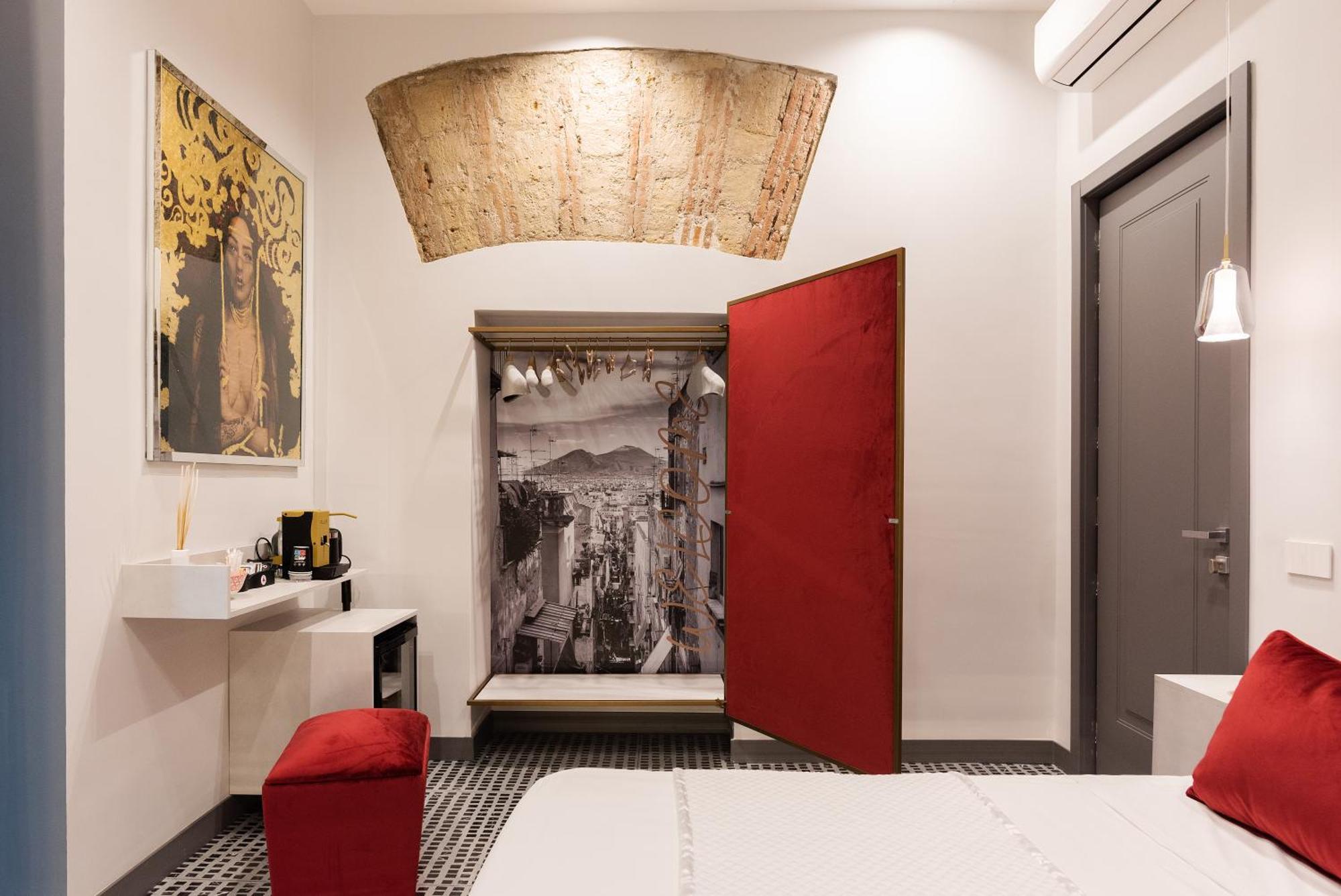 Three Toledo Guest house *