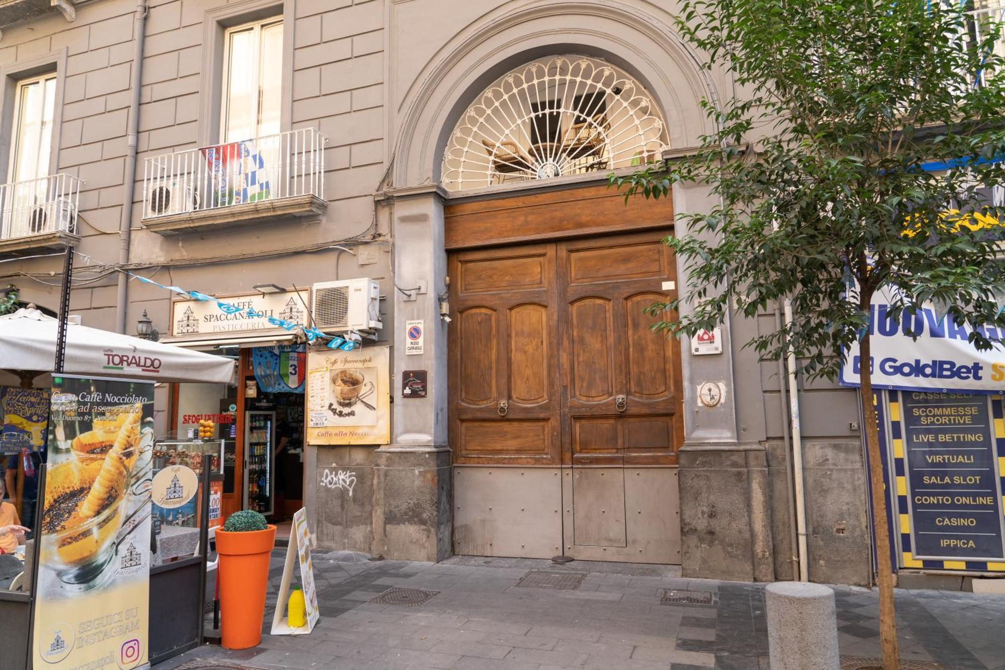 Apartment Il Duomo A Due Passi Naples