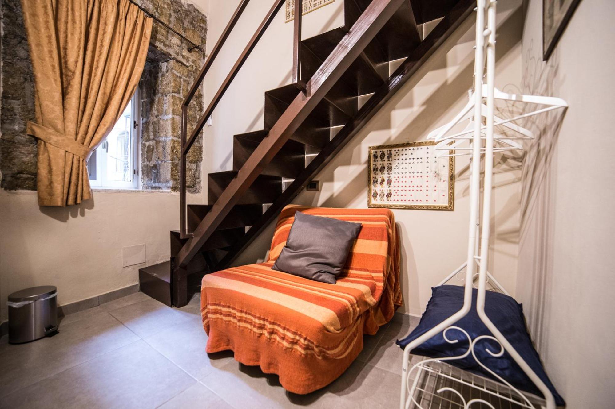 Colonna Bed Bed & Breakfast Naples