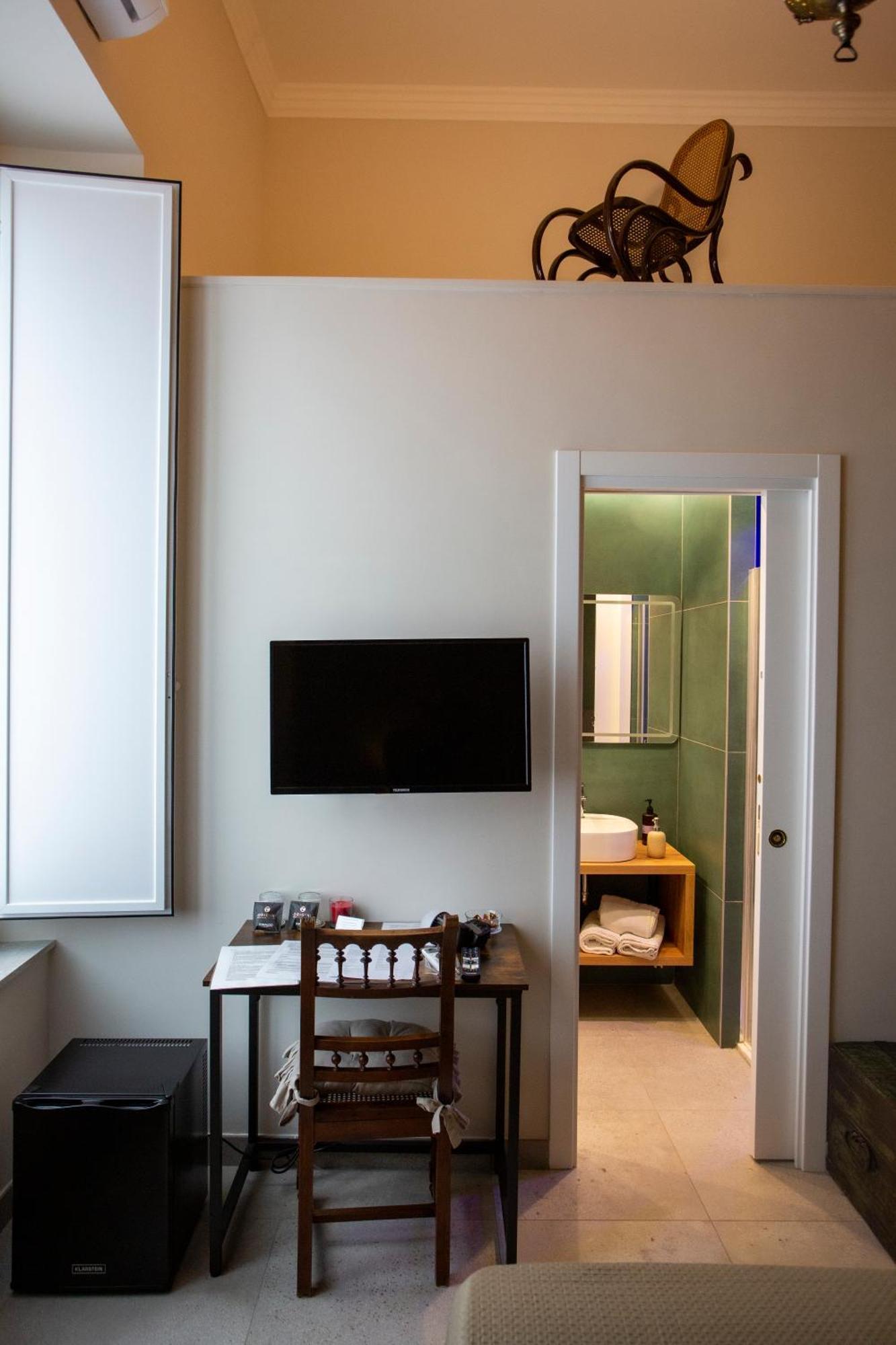 Xenia Neapolis Guest house *