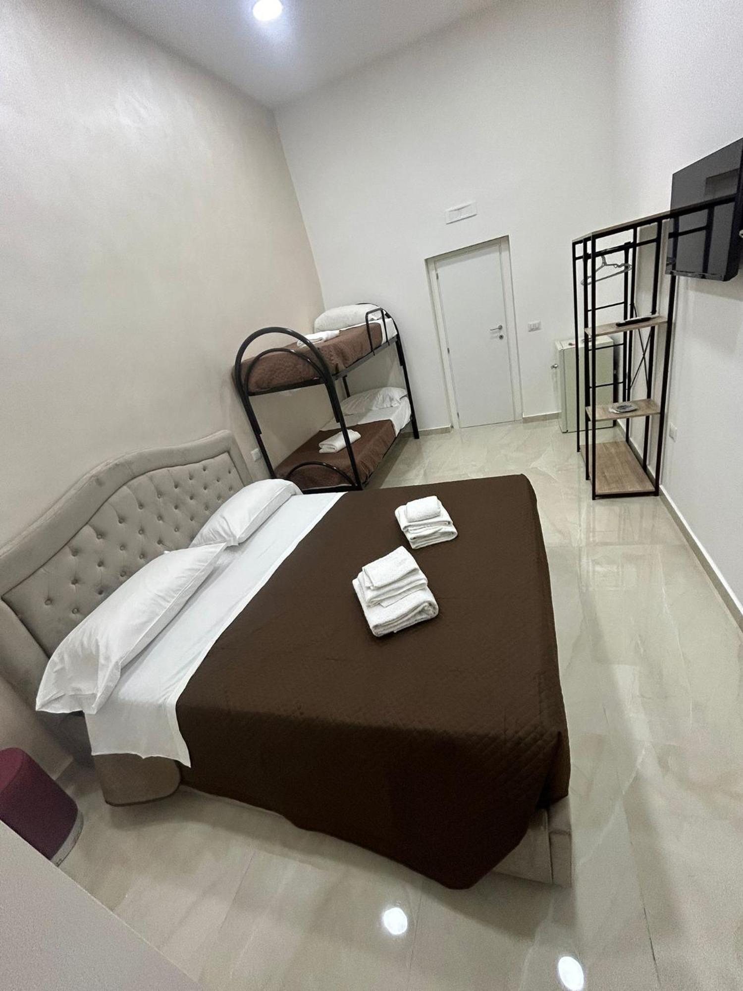 Luxury Carbonara 95 Guest house Naples