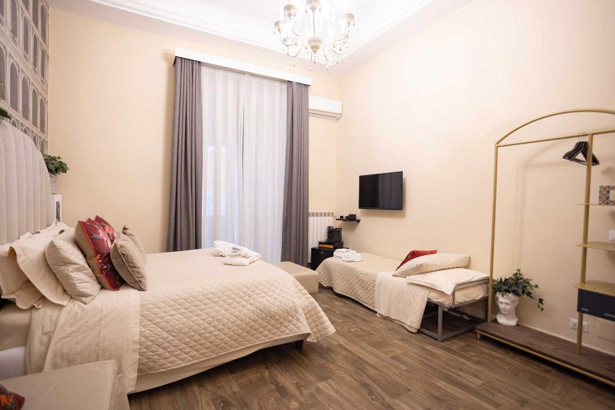 Bed & Breakfast Domus Deorum Deluxe Naples