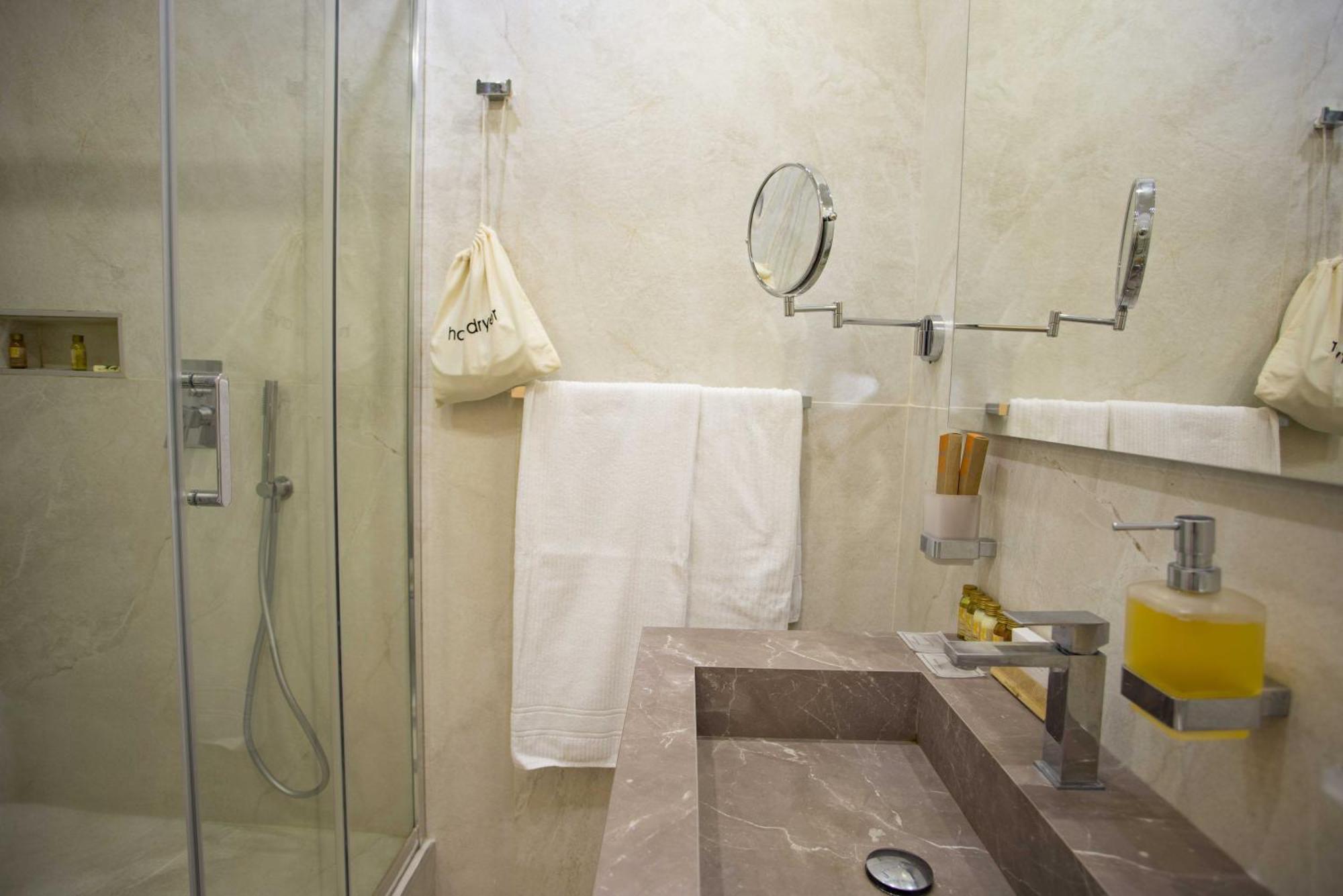 Domus Deorum Deluxe Bed & Breakfast 2*
