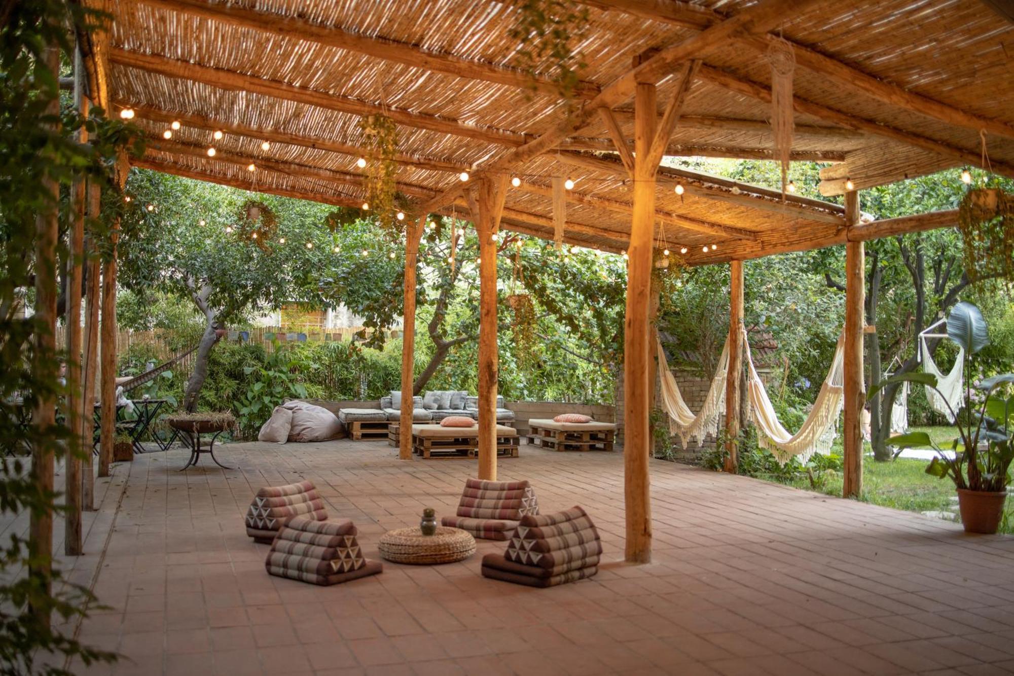 Hostel Hopestel Secret Garden *