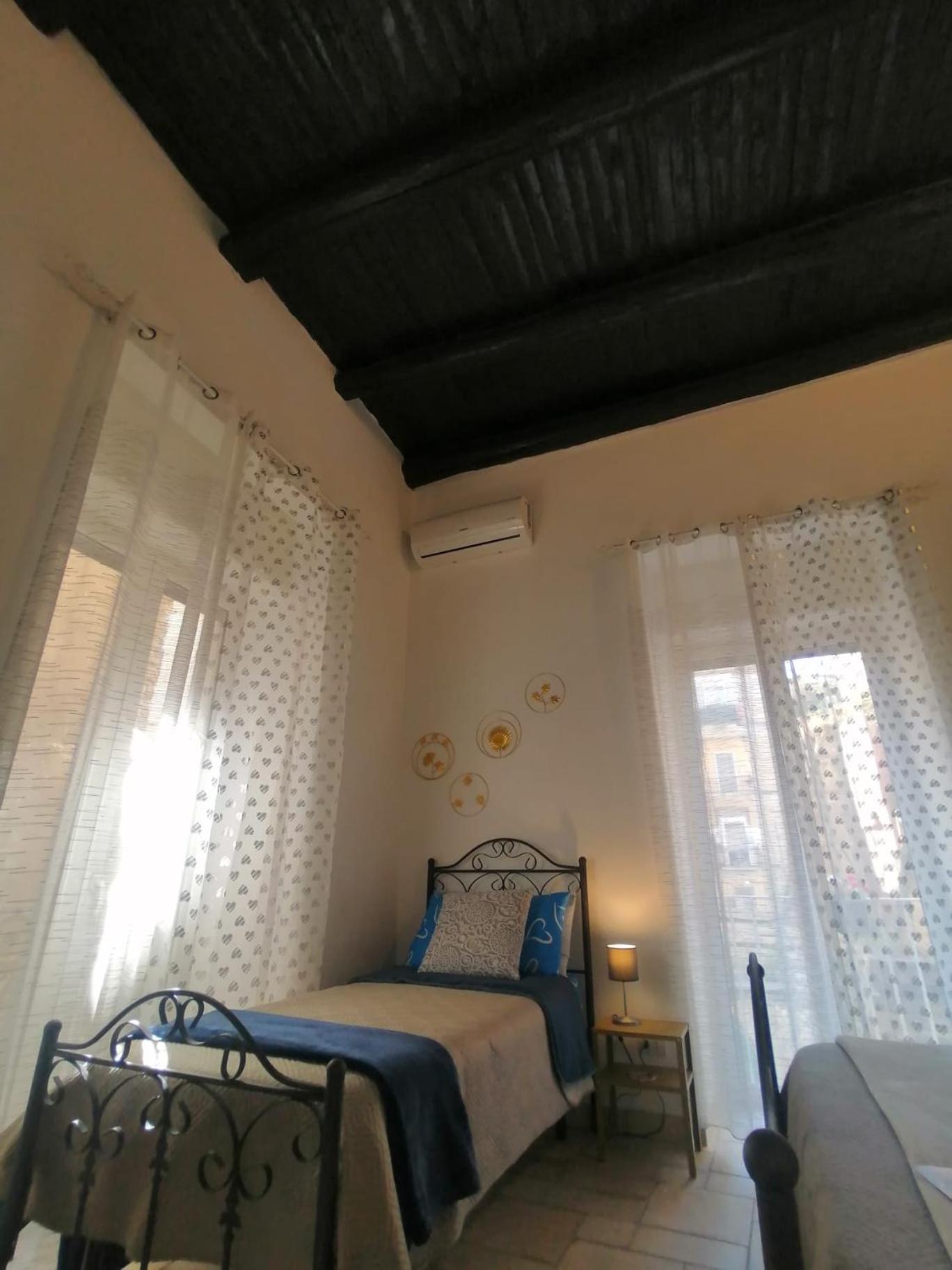 Il Vicoletto Sul Castello Naples