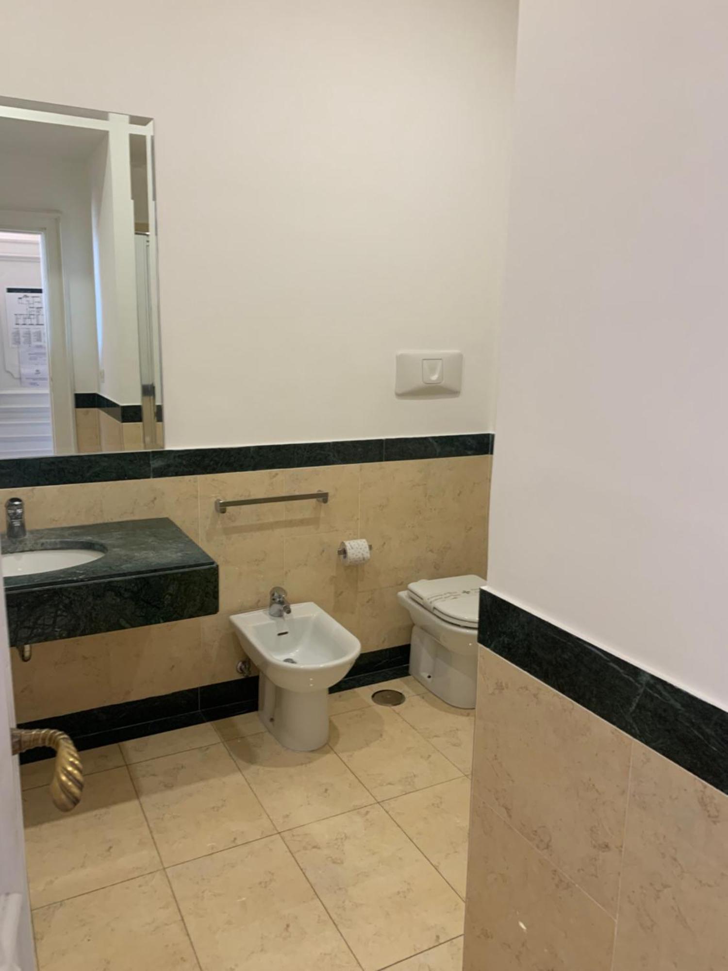 Gli Angioini Srl Aparthotel *