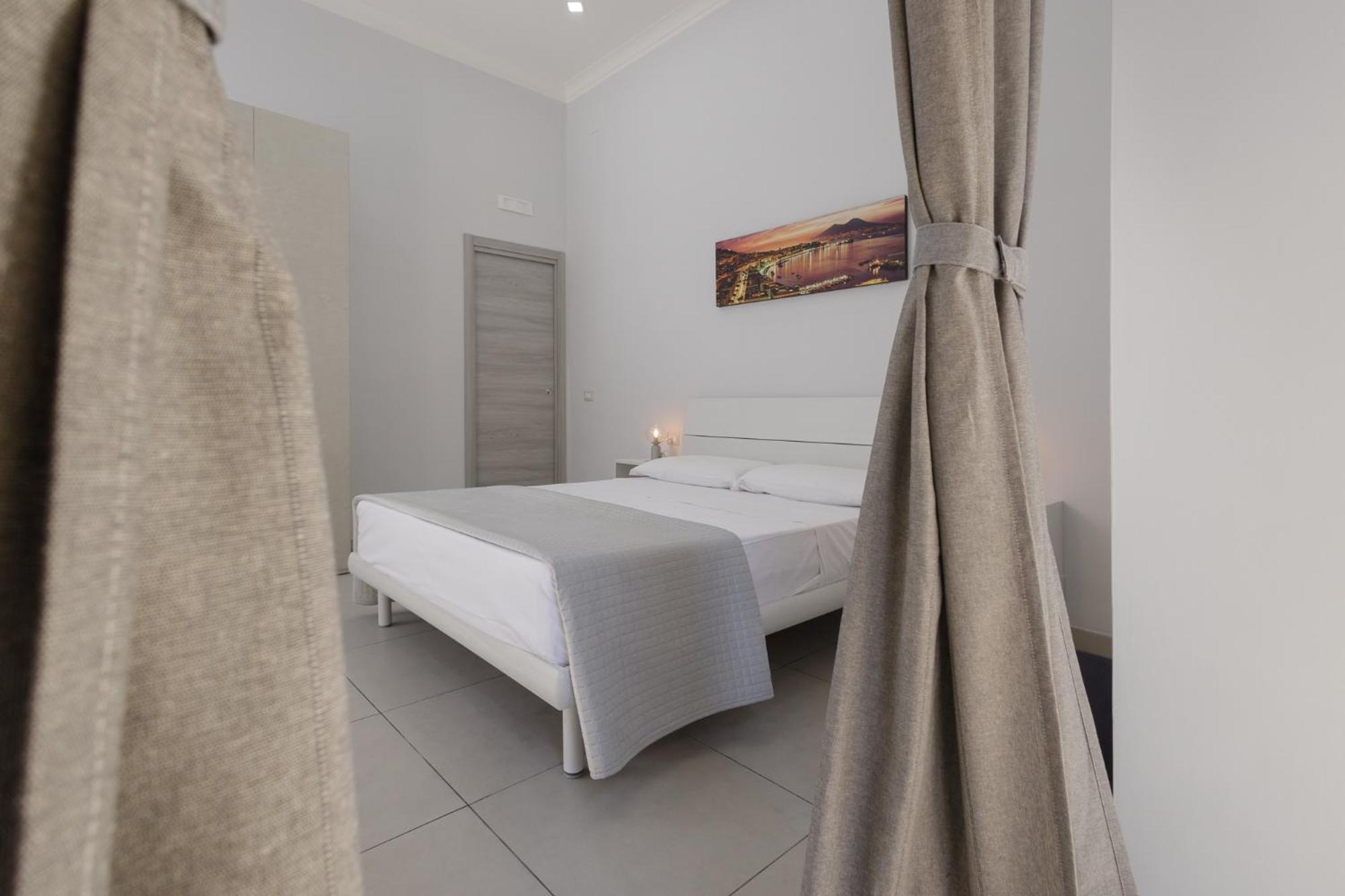 Caroline's House Guest house Naples