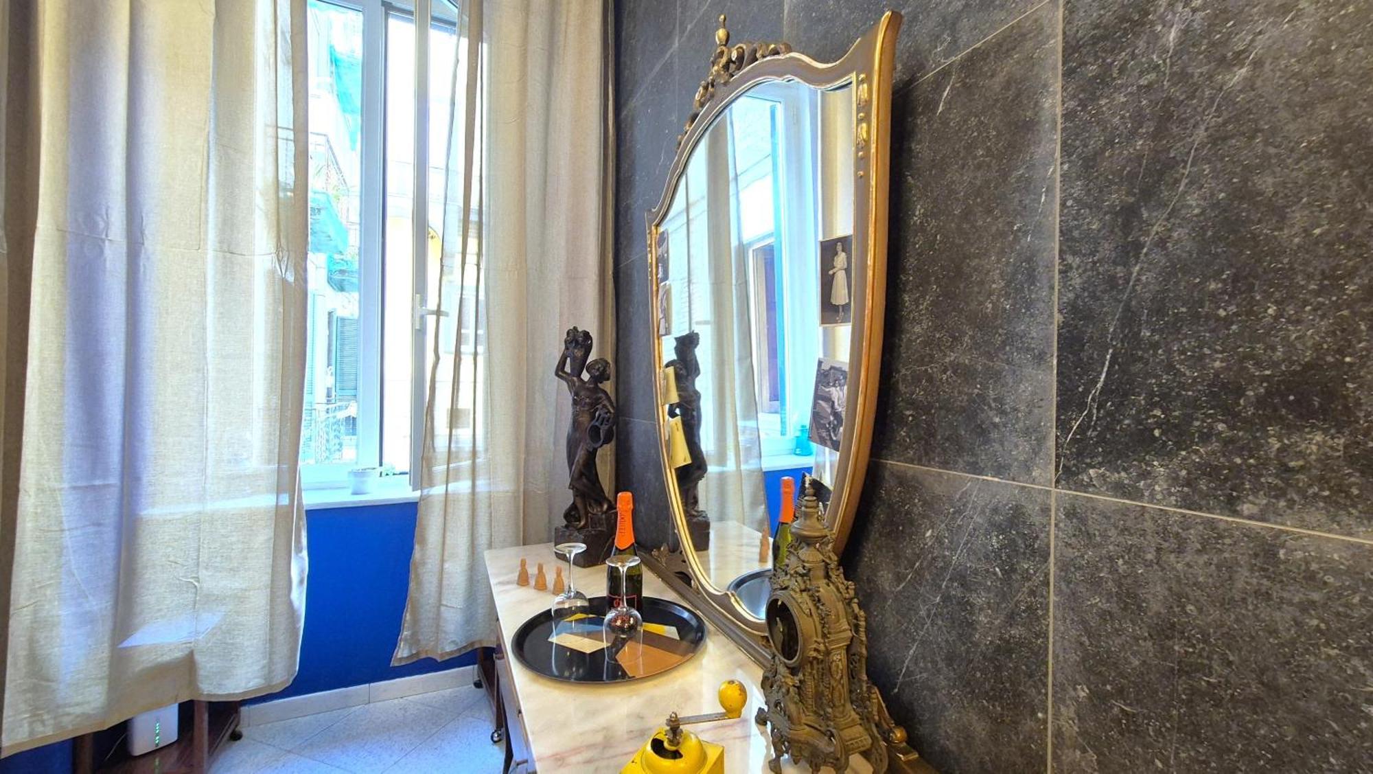 Glika Gerolomini Napoletano Naples