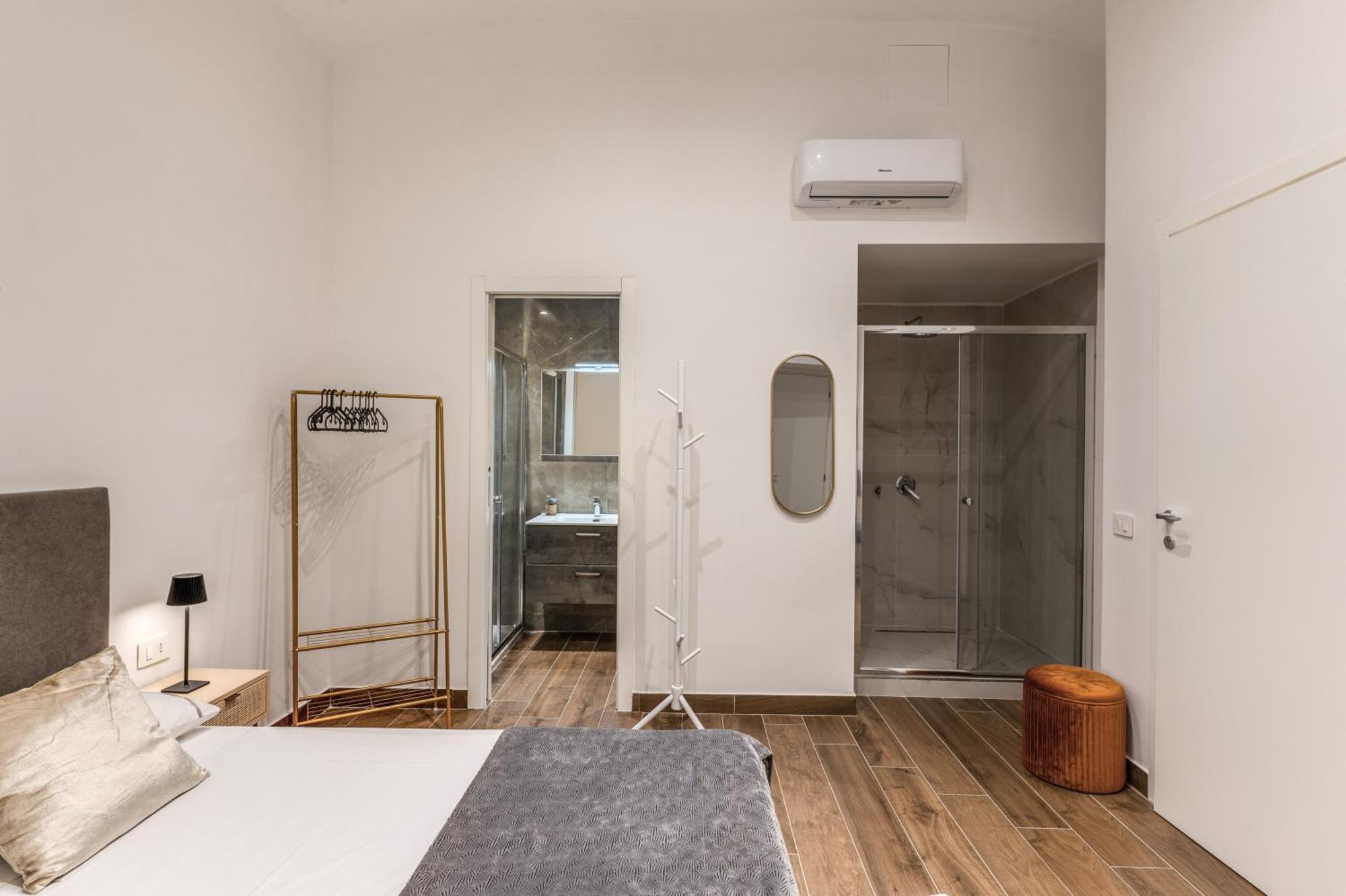 Domus Partenopea Guest house